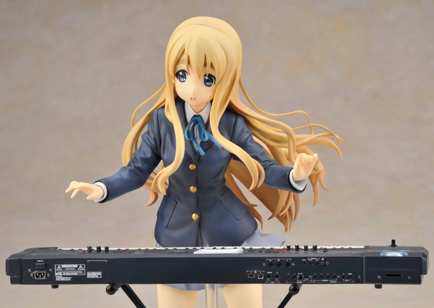 K-ON! Tsumugi Kotobuki 1/8 Scale Anime Figure - Collectible Music-Themed Character Model for Display & Gift Giving