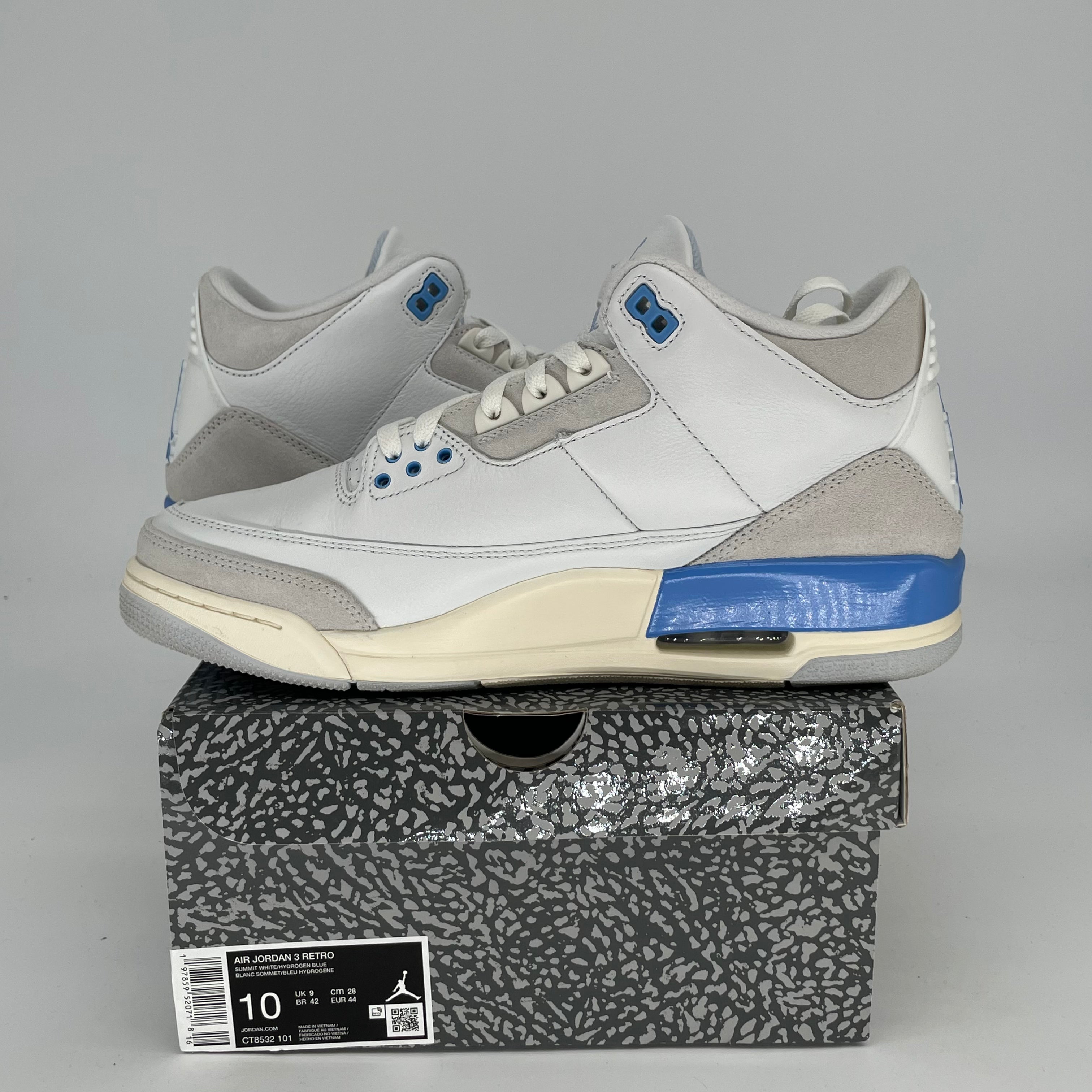 AIR JORDAN 3 LUCKY SHORTS Men's Basketball Shorts - Size 10/11.5W (CT8532-101) - Perfect for Basketball Games, Gym Workouts and Streetwear Fashion