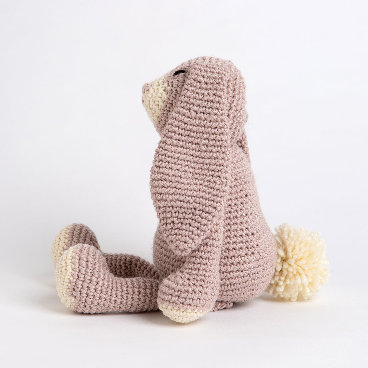 Mabel Bunny Crochet Kit - DIY Amigurumi Rabbit Crocheting Set with Yarn, Hook & Instructions - Perfect for Beginners, Gifts & Home Decor