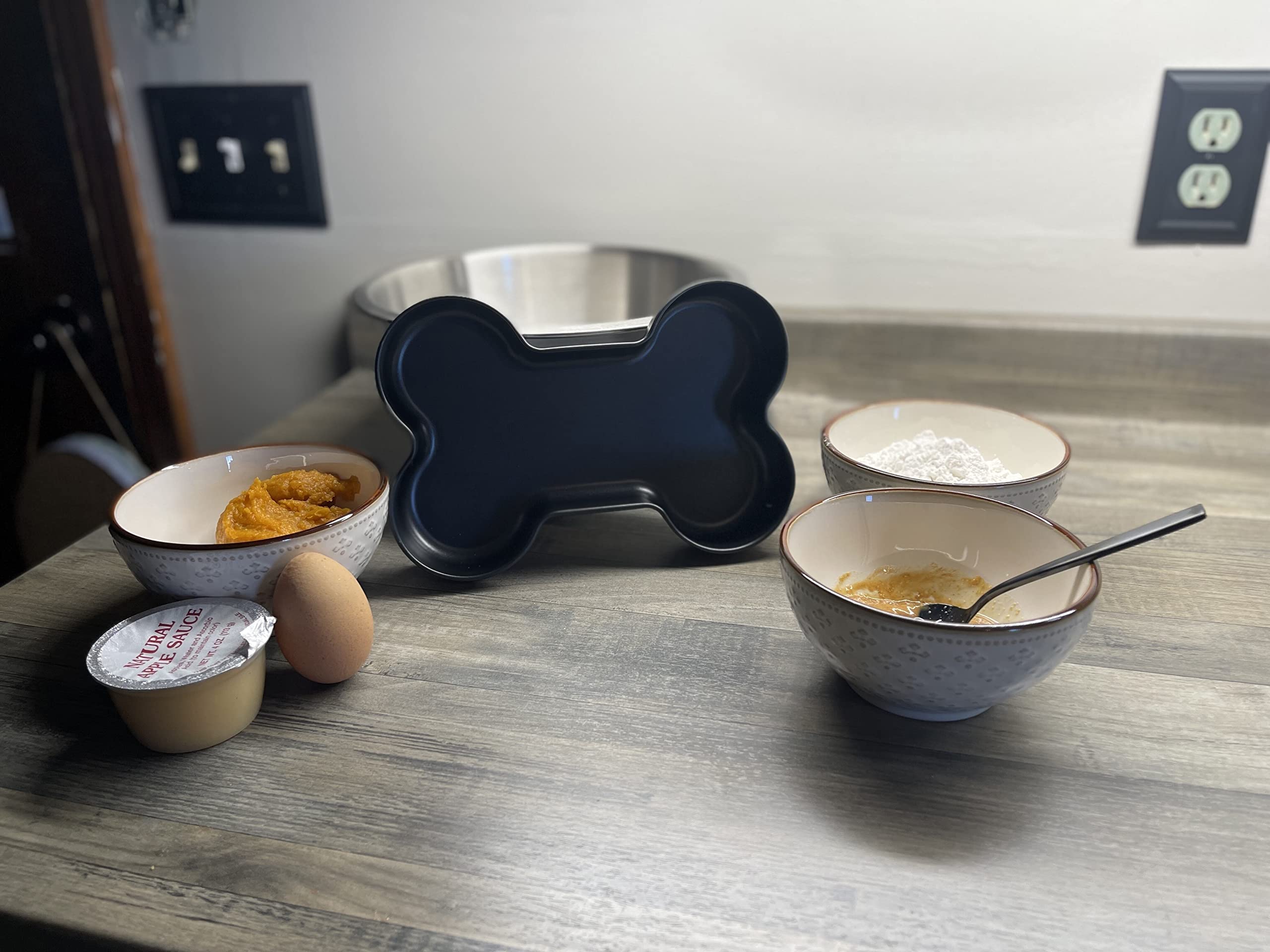 Nonstick Bone-Shaped Cake Pan - Midlee Bakeware for Halloween, Dog-Themed Parties & Fun Desserts