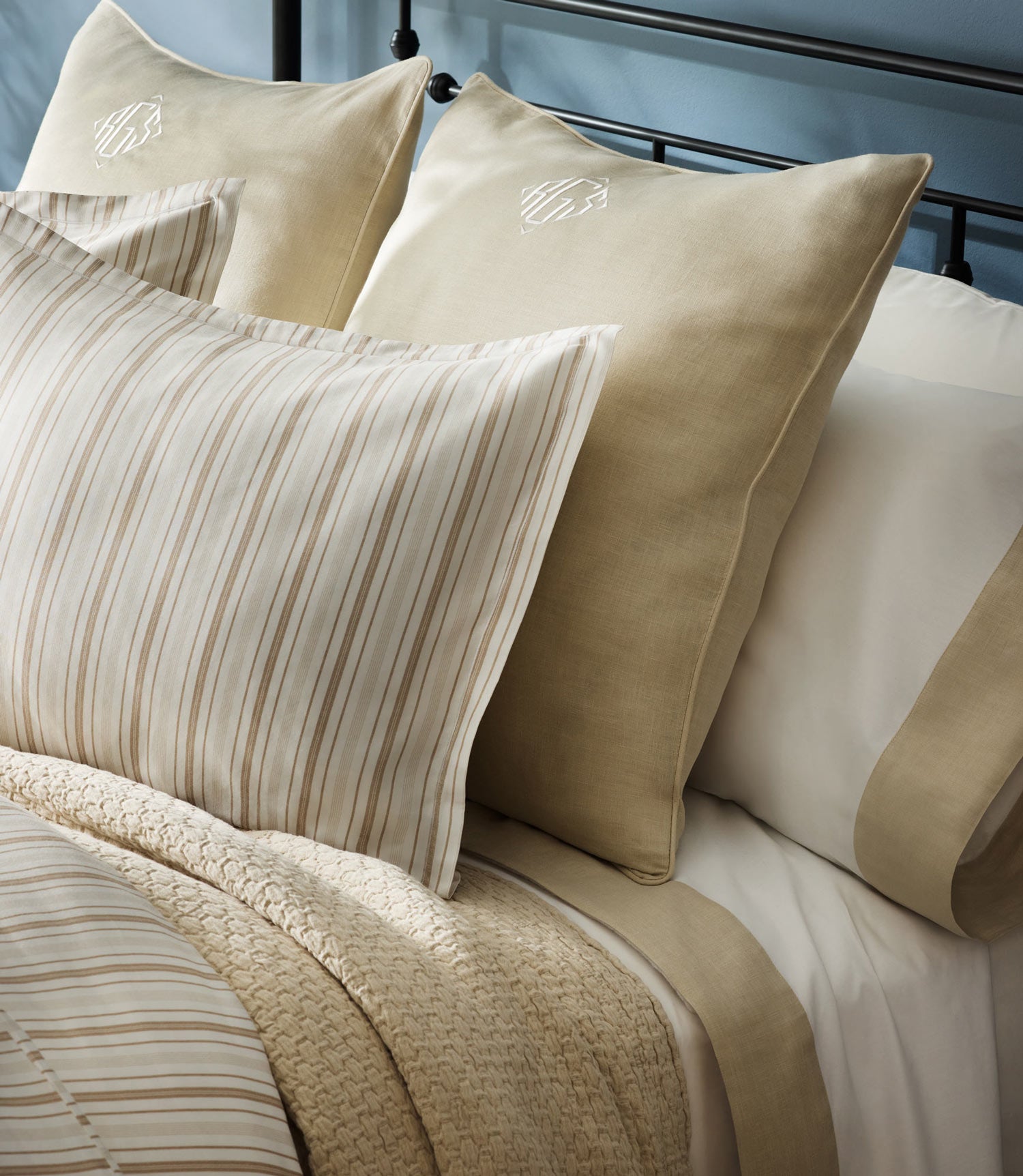 Luxury Classic Printed Duvet Cover Set - Queen Size Bedding with Pillowcases - Soft & Breathable Cotton - Perfect for Master Bedroom, Guest Room & Dorm Decor