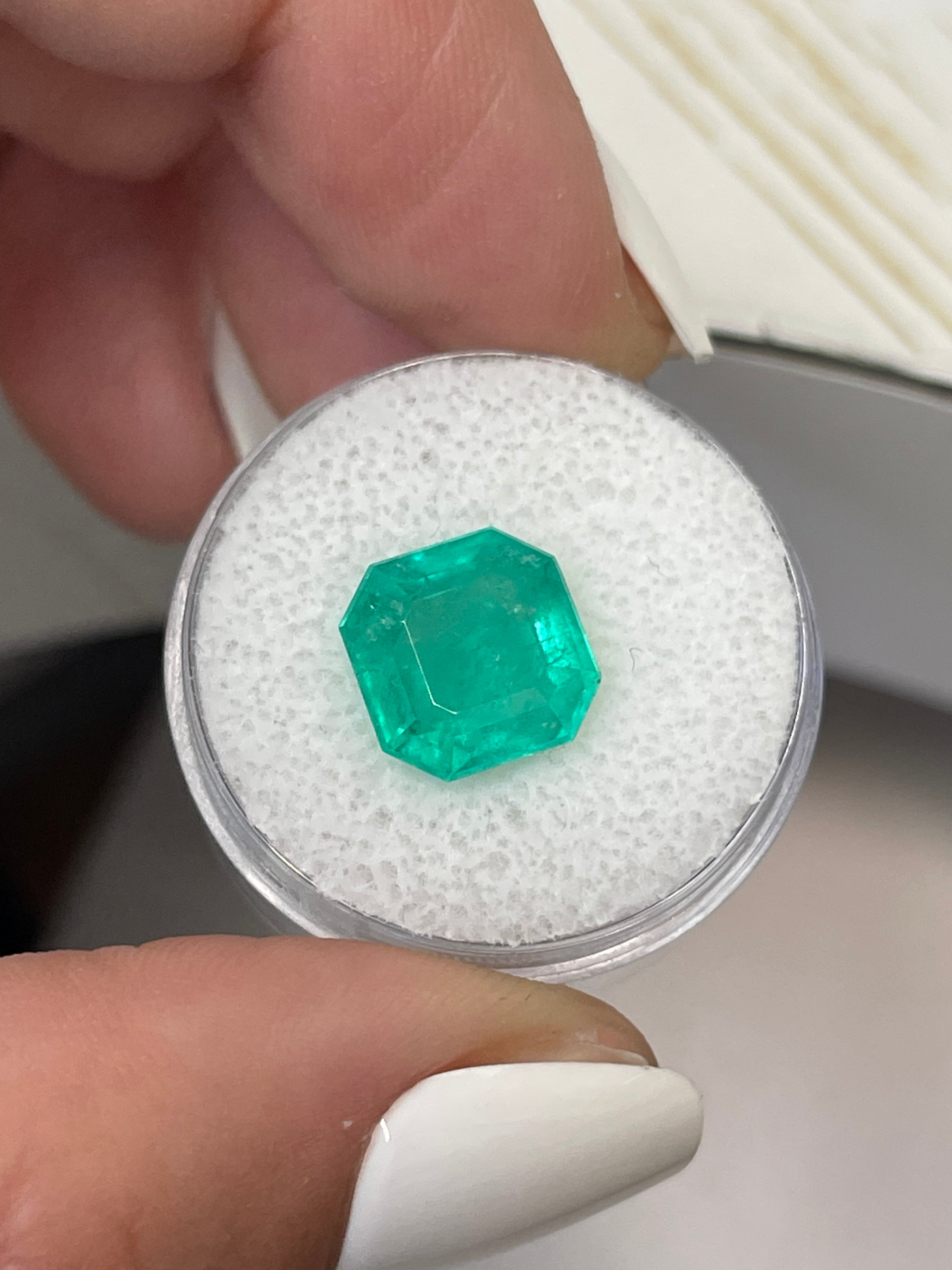 4.71 Carat 10.5x10.5mm Loose Colombian Emerald Gemstone - Asscher Cut with Clipped Corners - Perfect for Engagement Rings, Fine Jewelry & Collector's Pieces