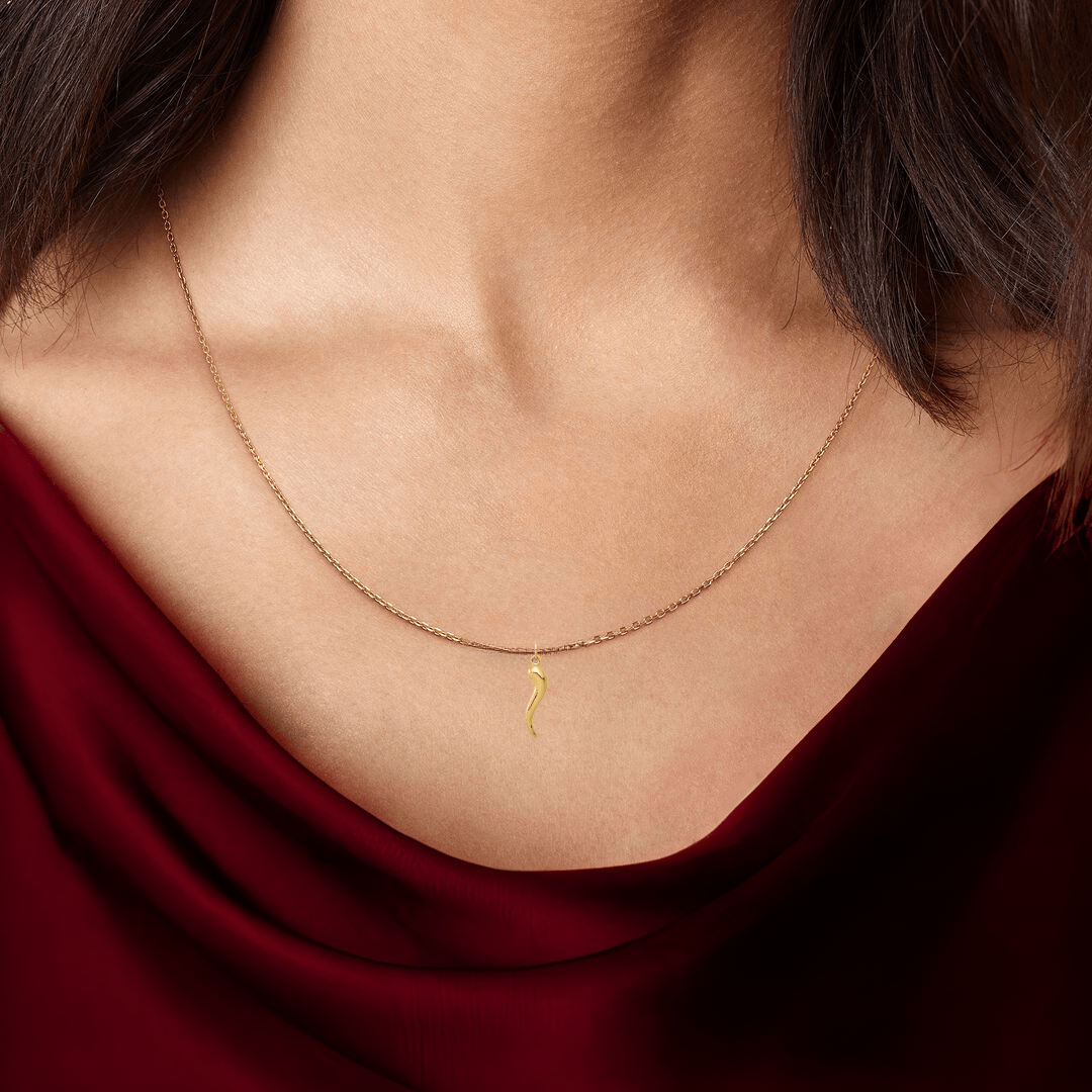10K Gold Italian Horn Charm Pendant Necklace for Men & Women - Lucky Amulet Jewelry Gift for Birthday, Anniversary & Protection