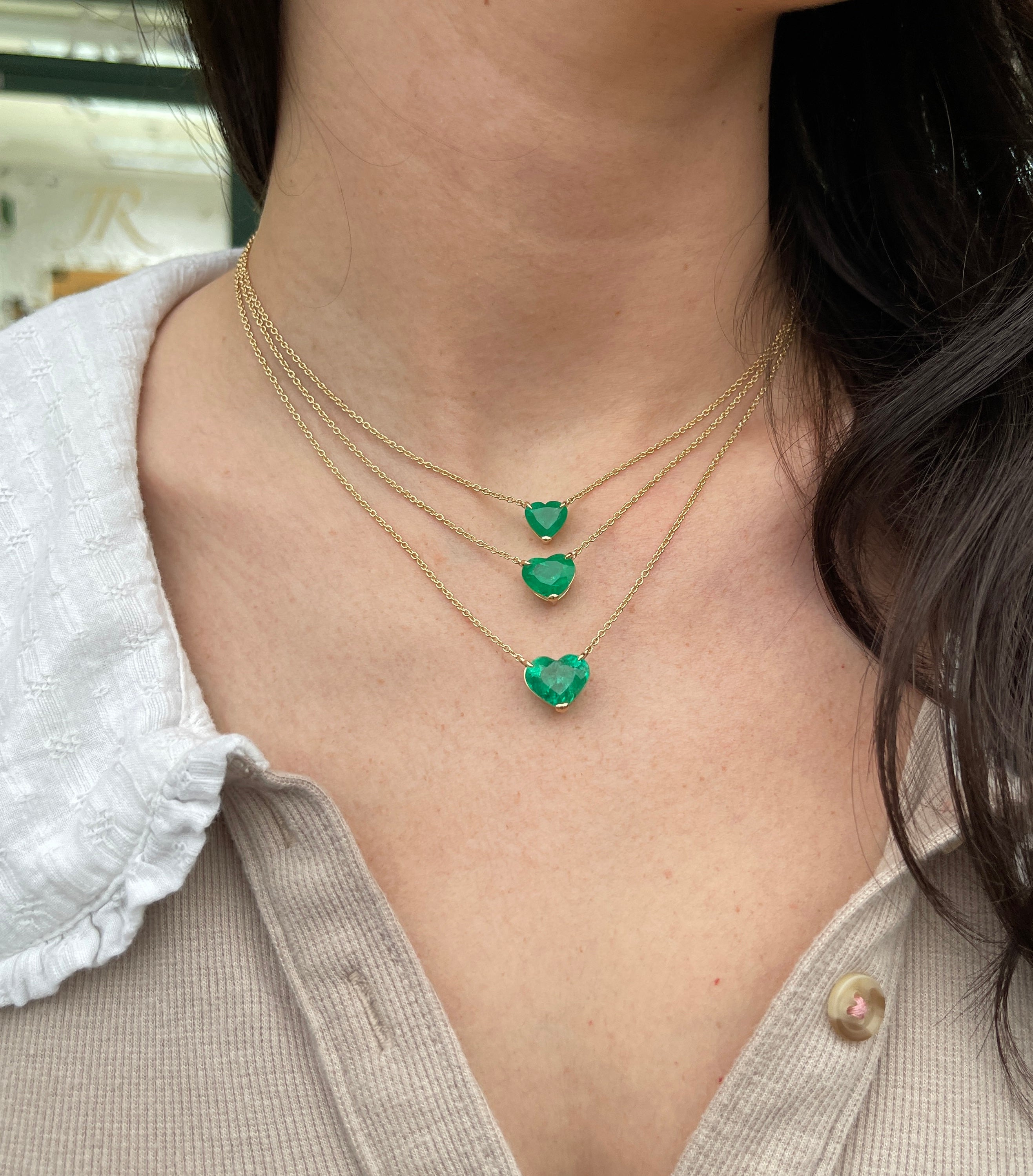 5.77 Carat Colombian Emerald Heart Cut Solitaire 18K Gold Necklace for Women - Elegant Jewelry Gift for Anniversary, Valentine's Day & Special Occasions