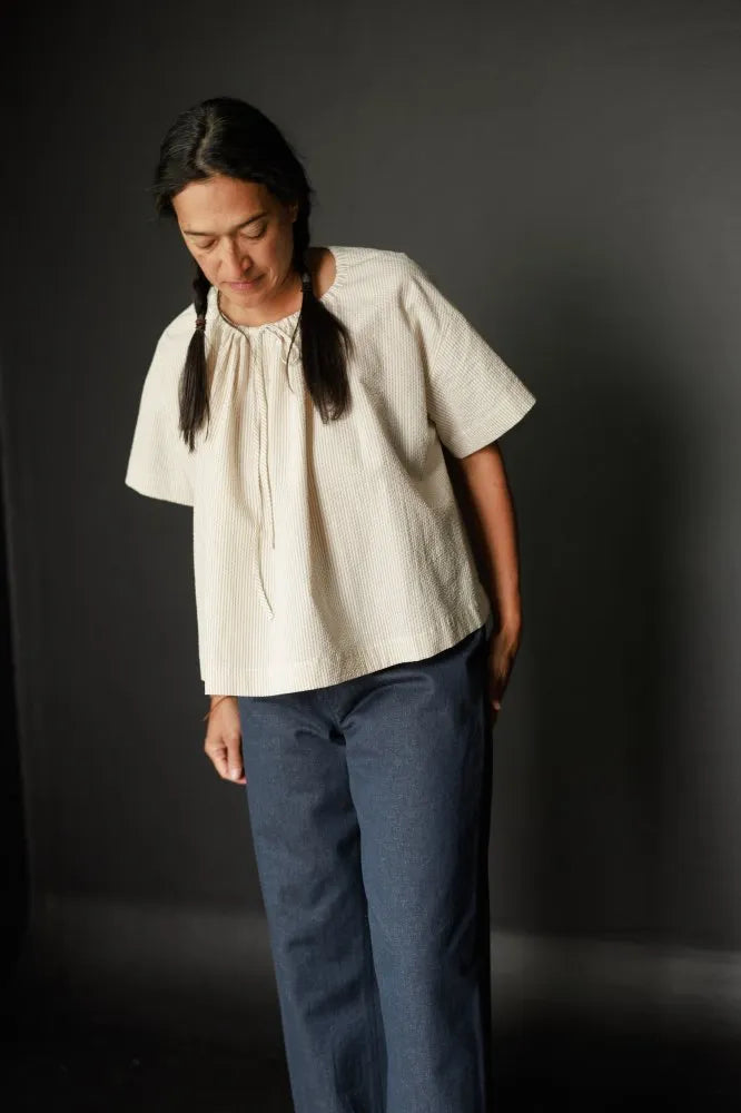 Stylish Clover Pattern T-Shirt - UK Size XS to XL - Perfect for Casual Wear, Street Fashion & Everyday Outfits