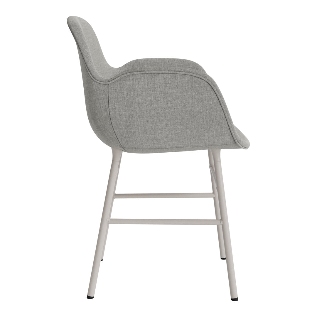 Modern Form Armchair with Sturdy Metal Legs & Premium Upholstery - Perfect for Living Room, Office or Reading Nook