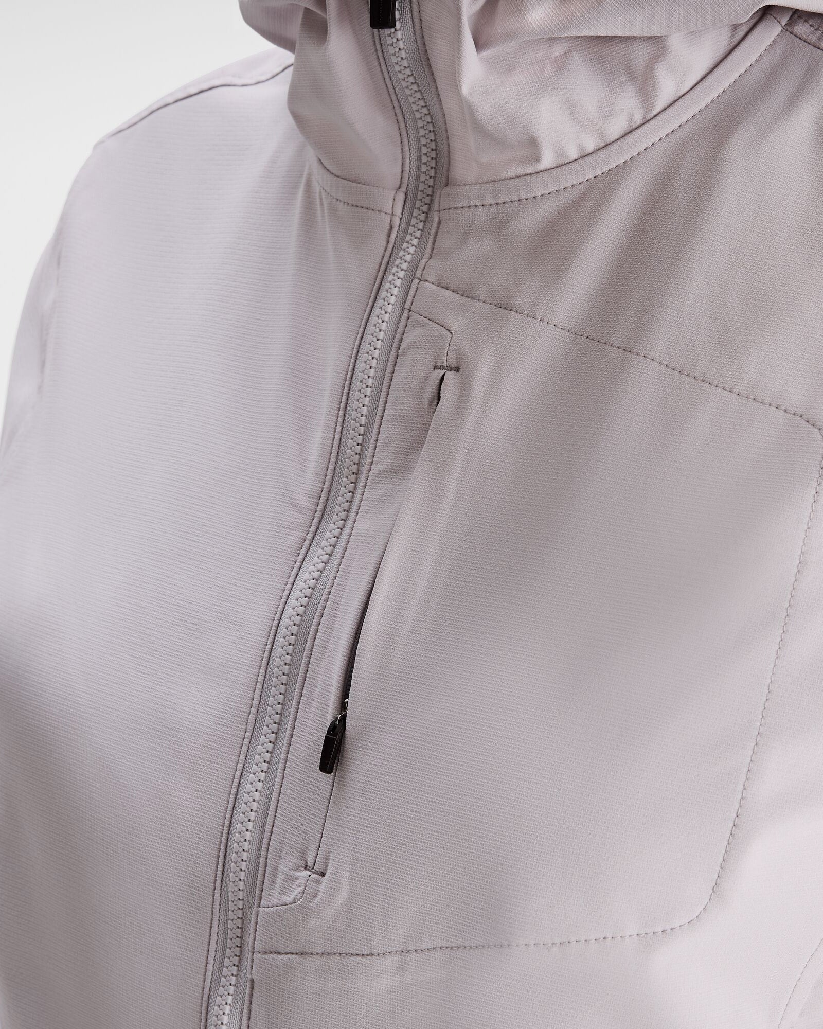 Women's Lightweight Sun Protection Jacket - UPF 50+ UV Blocking Windbreaker for Outdoor Activities, Hiking, and Beach Wear