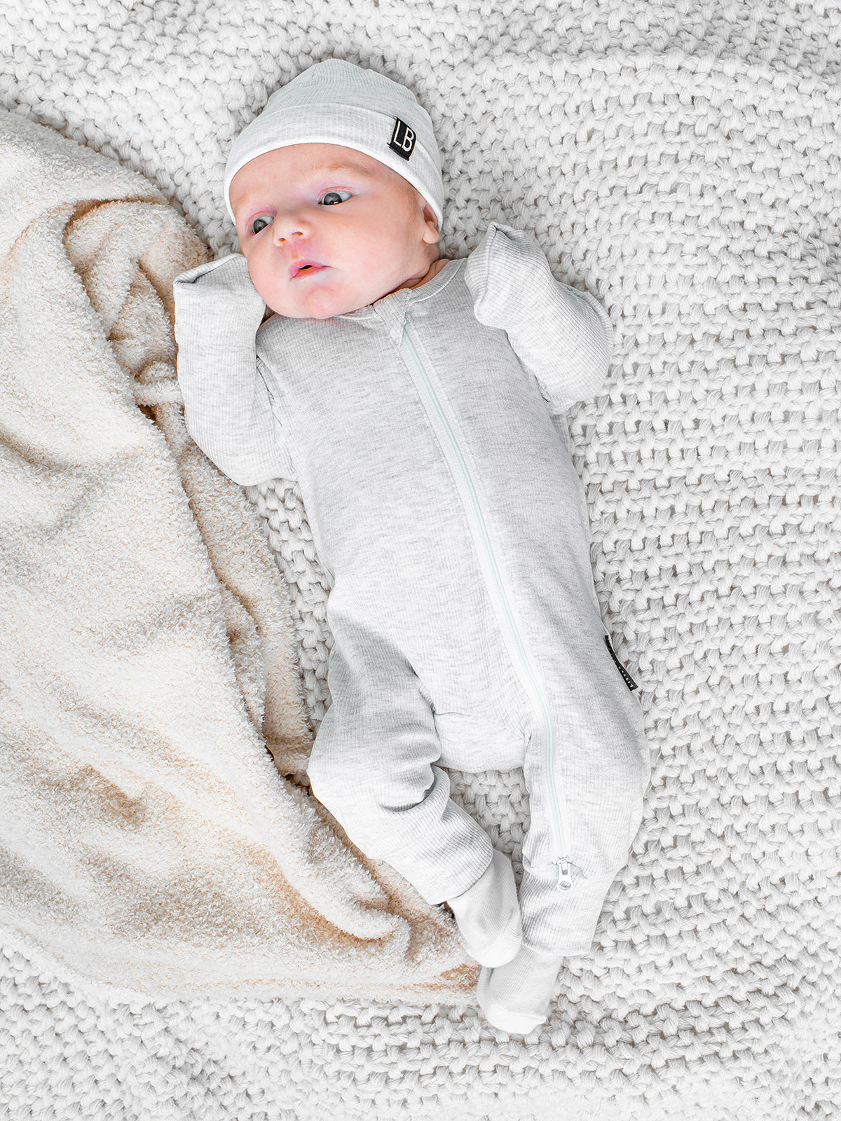 Premium Newborn Baby Gift Box Set - Soft Grey - Perfect for Baby Showers, Christenings & Welcome Home Presents