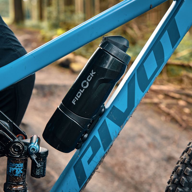 Fidlock Twist 800 Bike Water Bottle with Secure Magnetic Base - Ideal for Cycling, Hiking & Outdoor Sports Hydration