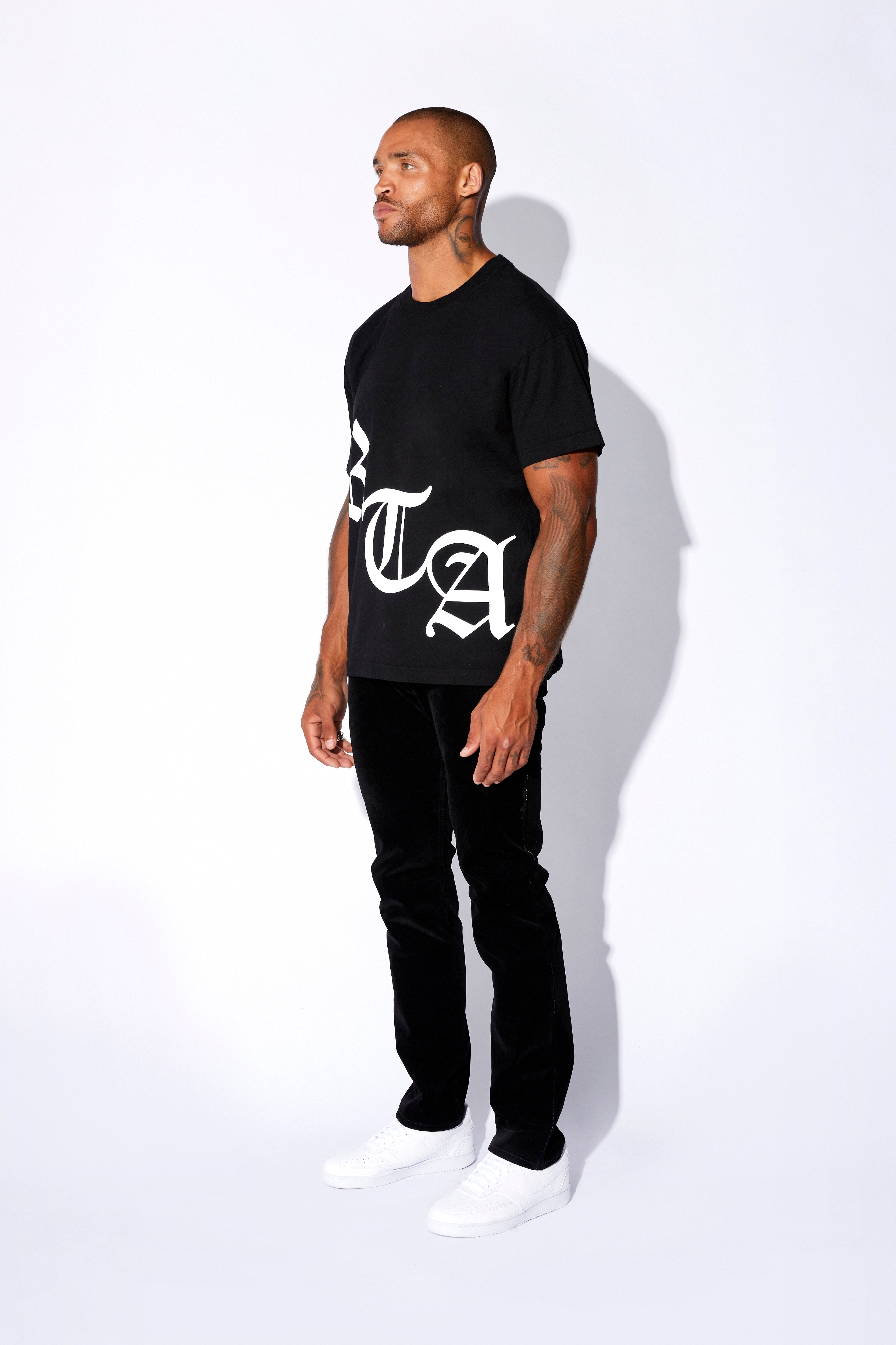 Old English Graphic Short Sleeve T-Shirt for Men - Black Cotton Tee for Casual Wear, Street Style & Everyday Outfits