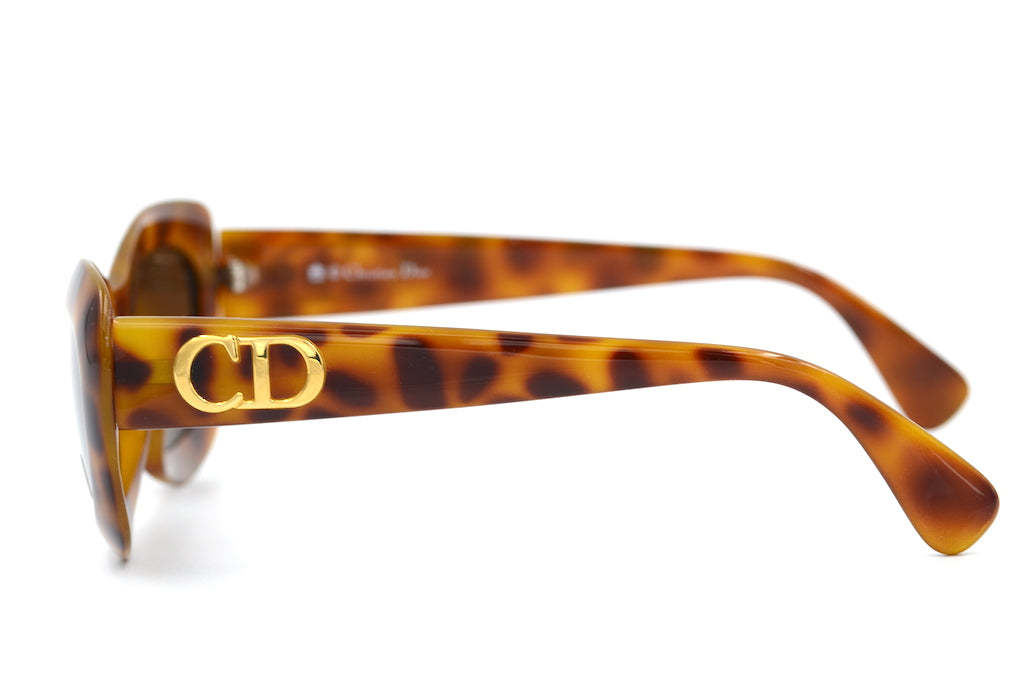 Christian Dior 2974 11 Sunglasses - Luxury Designer Shades for Women - UV Protection & Fashion Statement - Perfect for Beach, Driving & Outdoor Activities
