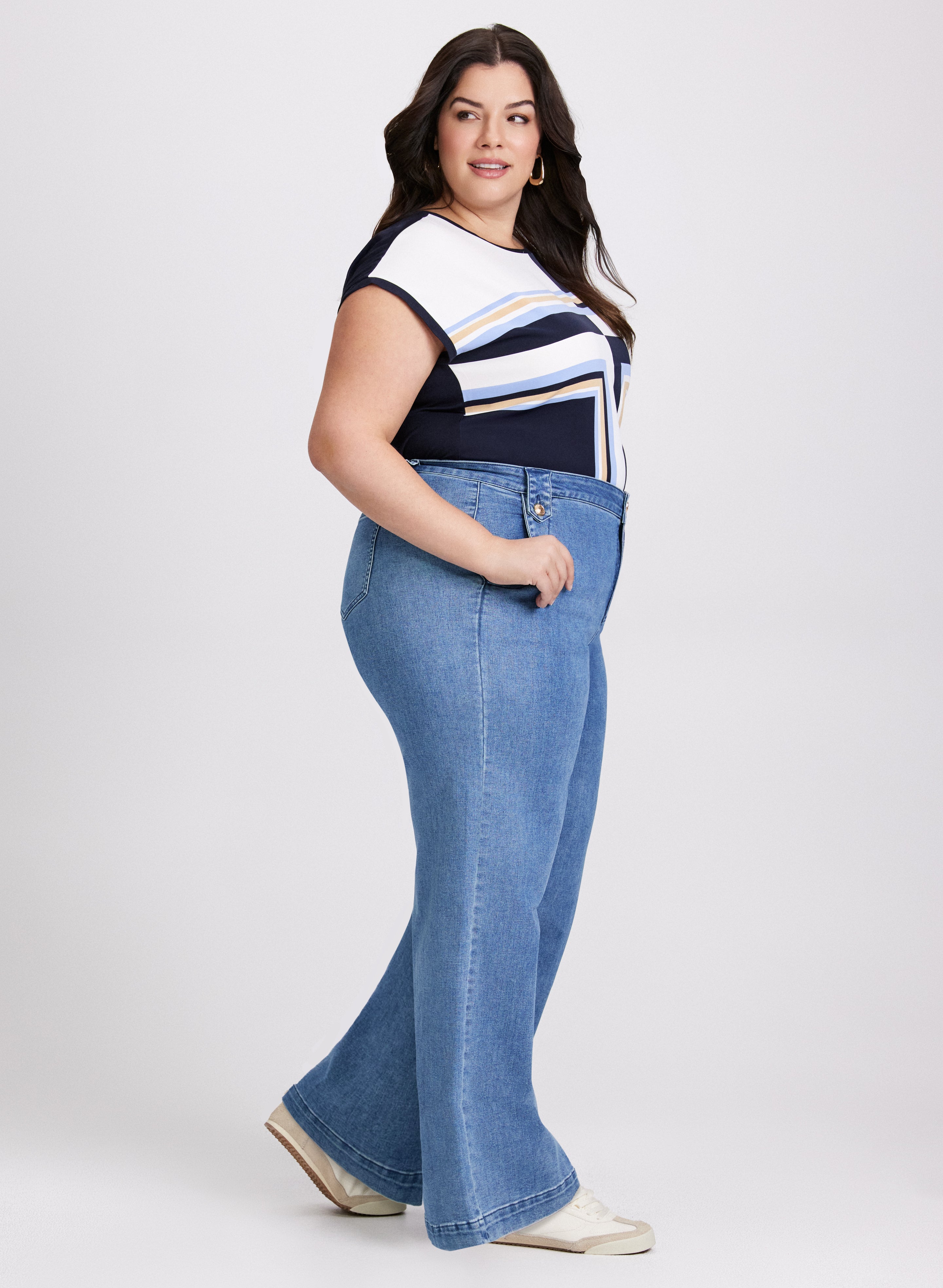 Vintage Faded Wide Leg Jeans for Women - High Waist Distressed Denim Pants - Casual & Boho Style Outfit for Everyday Wear, Street Fashion, and Weekend Outings
