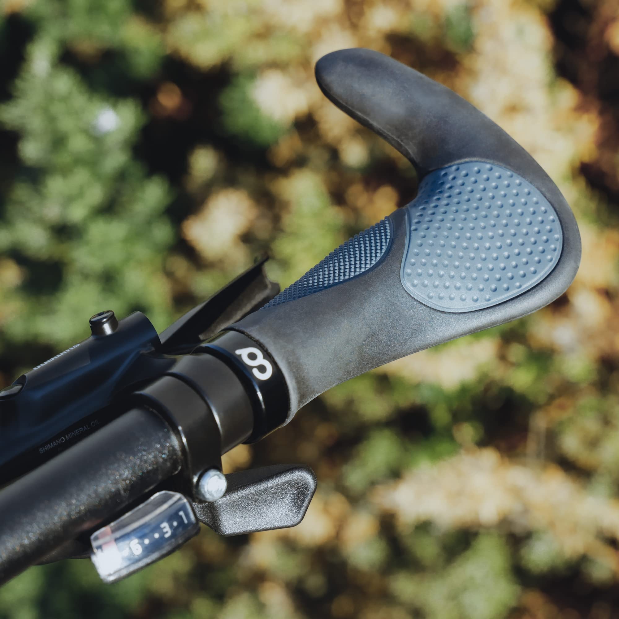 CyclingDeal Ergonomic Anti-Slip Mountain Bike Grips - Soft Gel Handlebar Grips for MTB, Road & Commuter Bikes | Perfect for Trail Riding, Urban Commuting & Long-Distance Cycling