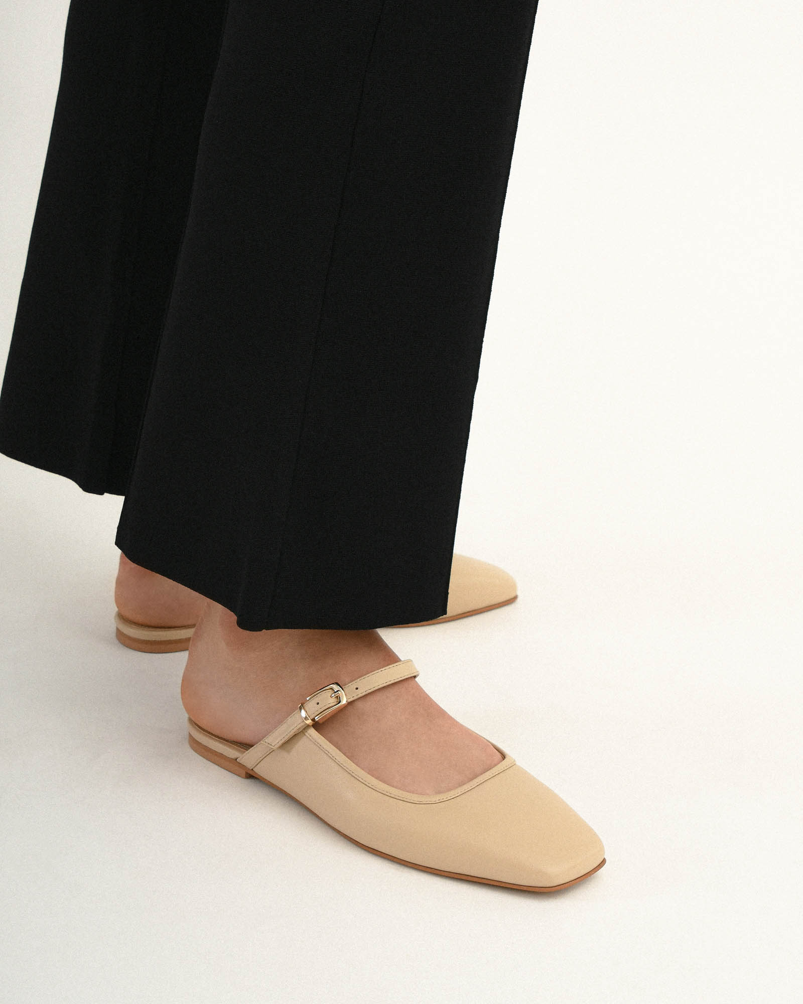 Sammy Dress Flats Sand Leather - Comfortable Women's Casual Shoes for Work, Travel & Everyday Wear