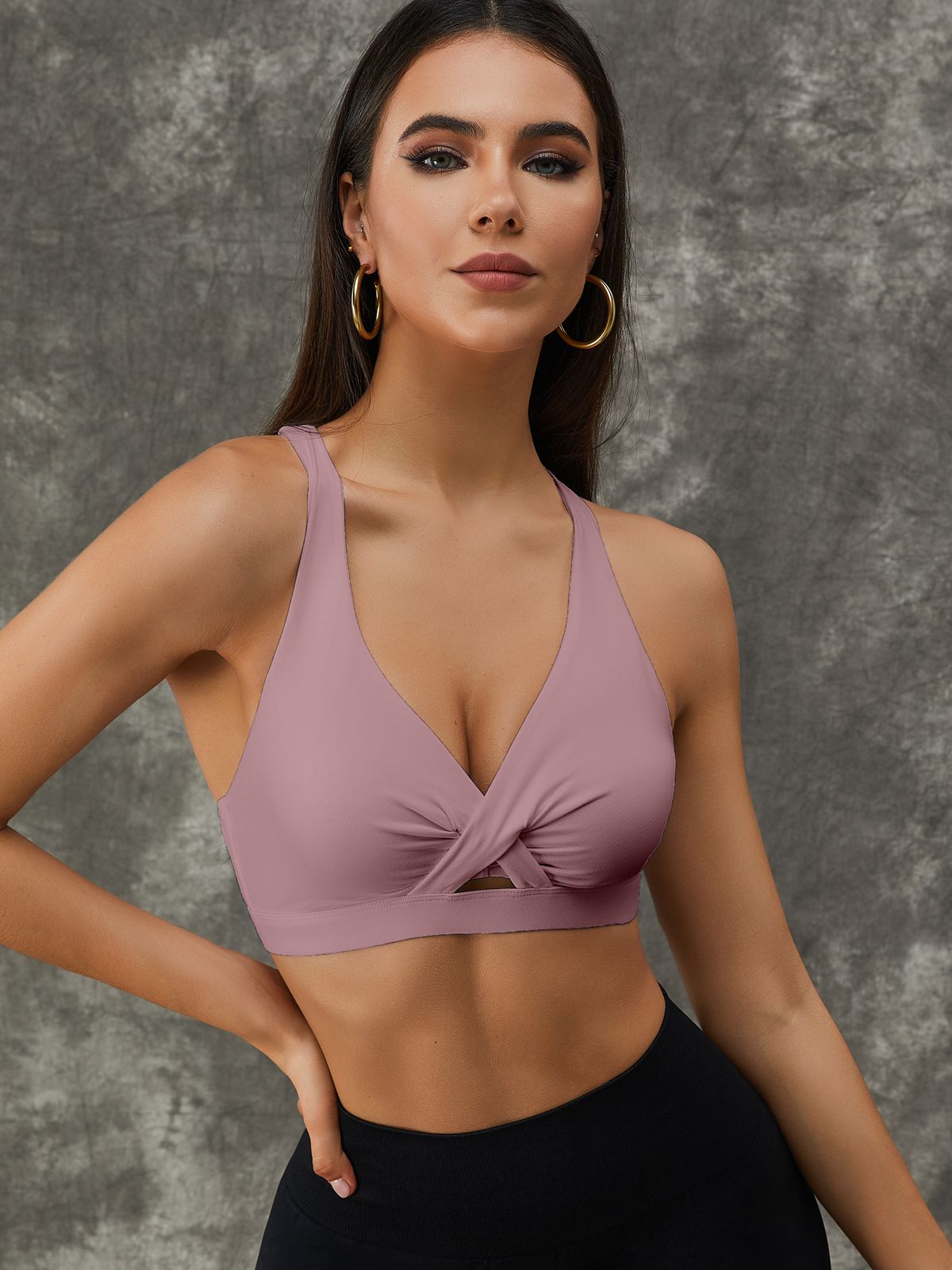 ZASUWA Women's Twist Hollow Out Sports Bra - Breathable Workout Top for Yoga, Running & Gym - Comfortable & Stylish Activewear