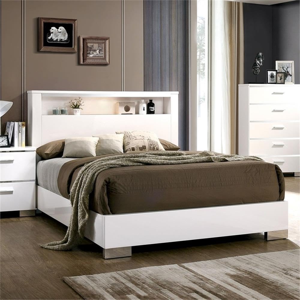 Furniture of America Quaker Contemporary Wood Queen Bed in White - Modern Bedroom Furniture for Home Decor & Relaxation