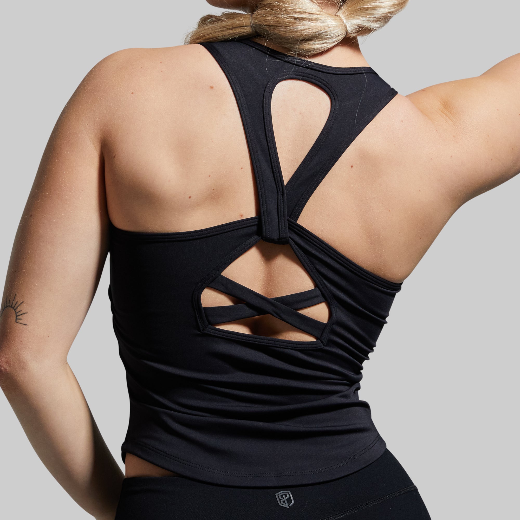 Pina Tank Top for Women - Soft & Comfortable Black Summer T-Shirt | Perfect for Beach, Yoga & Casual Wear