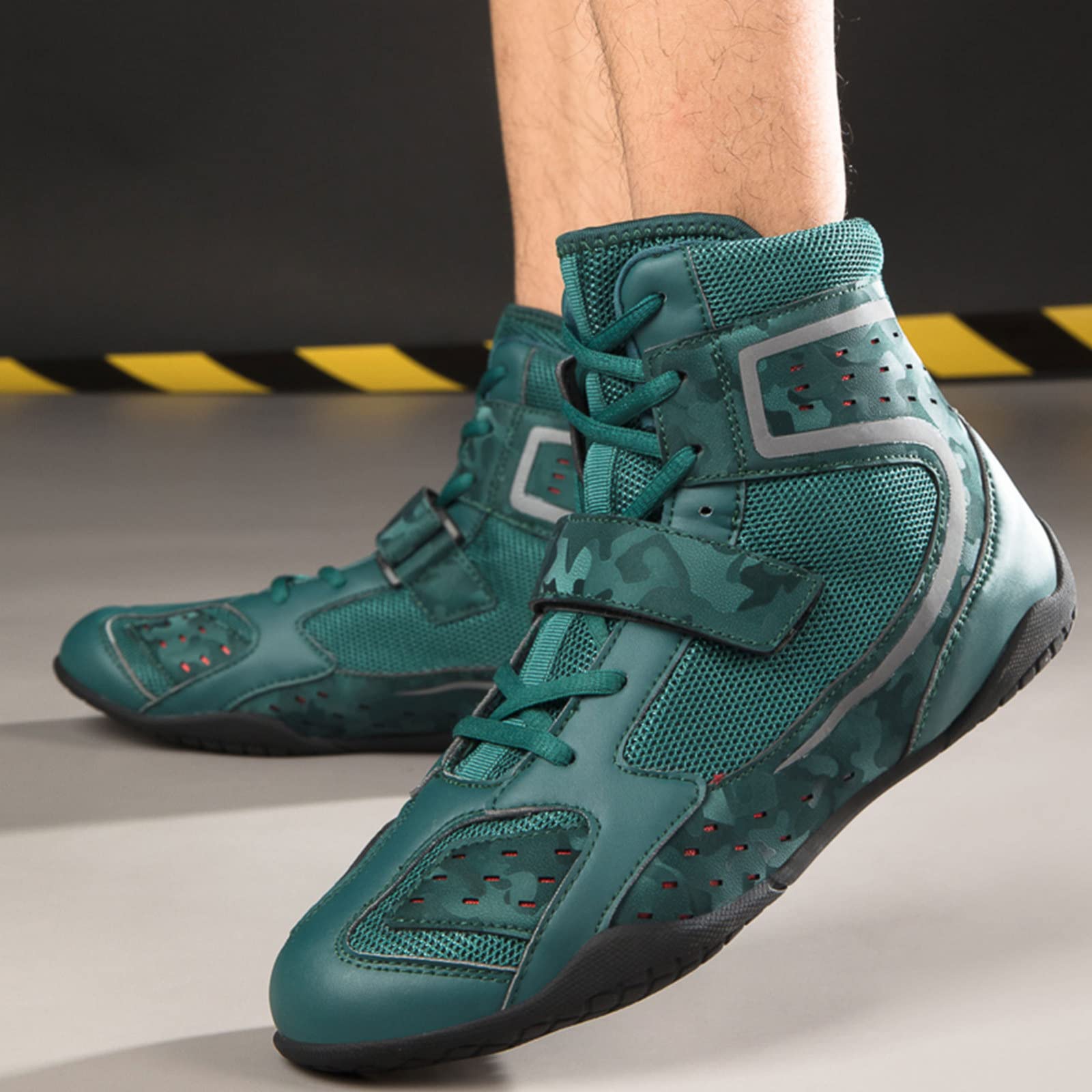 Men's Lightweight Boxing Shoes for Training & Sparring - Ankle Support Wrestling Boots for Squats & Workouts - Green Size 9 | Perfect for Boxing Gyms, MMA Training & Fitness Workouts