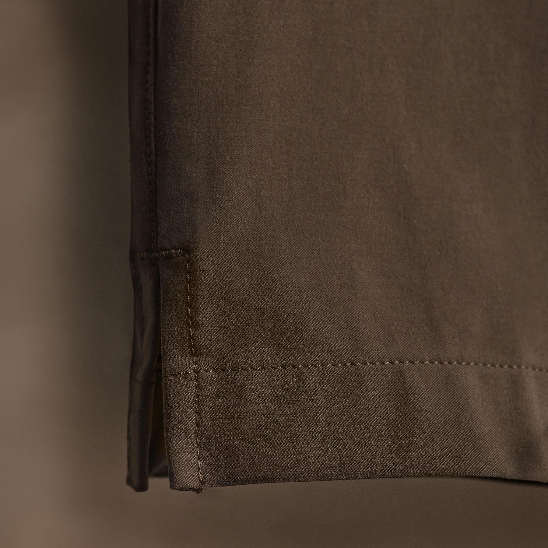 Men's Golf Pants - Comfortable & Stretchable Umber Brown Trousers for Golfing & Casual Wear | Perfect for Golf Course & Outdoor Activities
