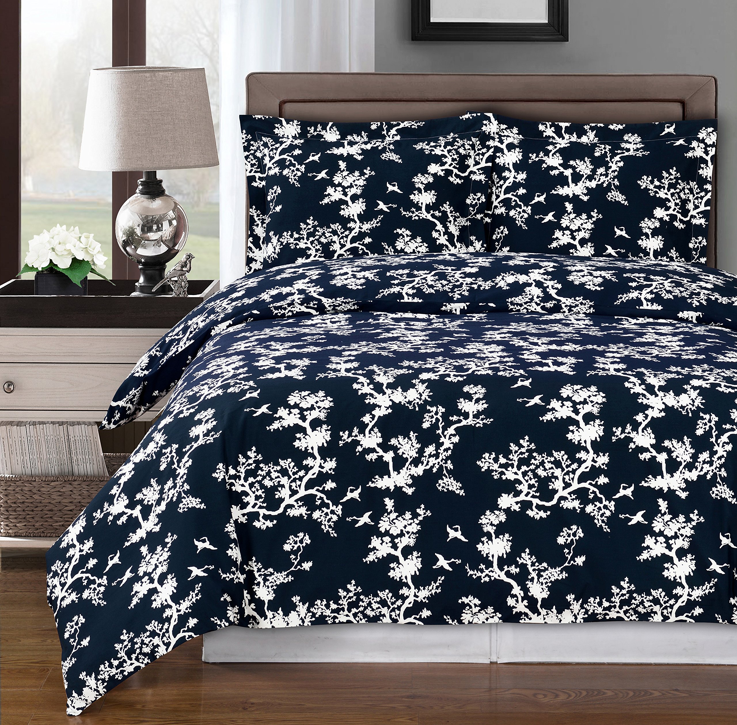 Royal Hotel Bedding Navy & White Lucy 4-Piece Full/Queen Comforter Set - 100% Cotton 300 Thread Count Luxury Bedding for Master Bedroom & Guest Room
