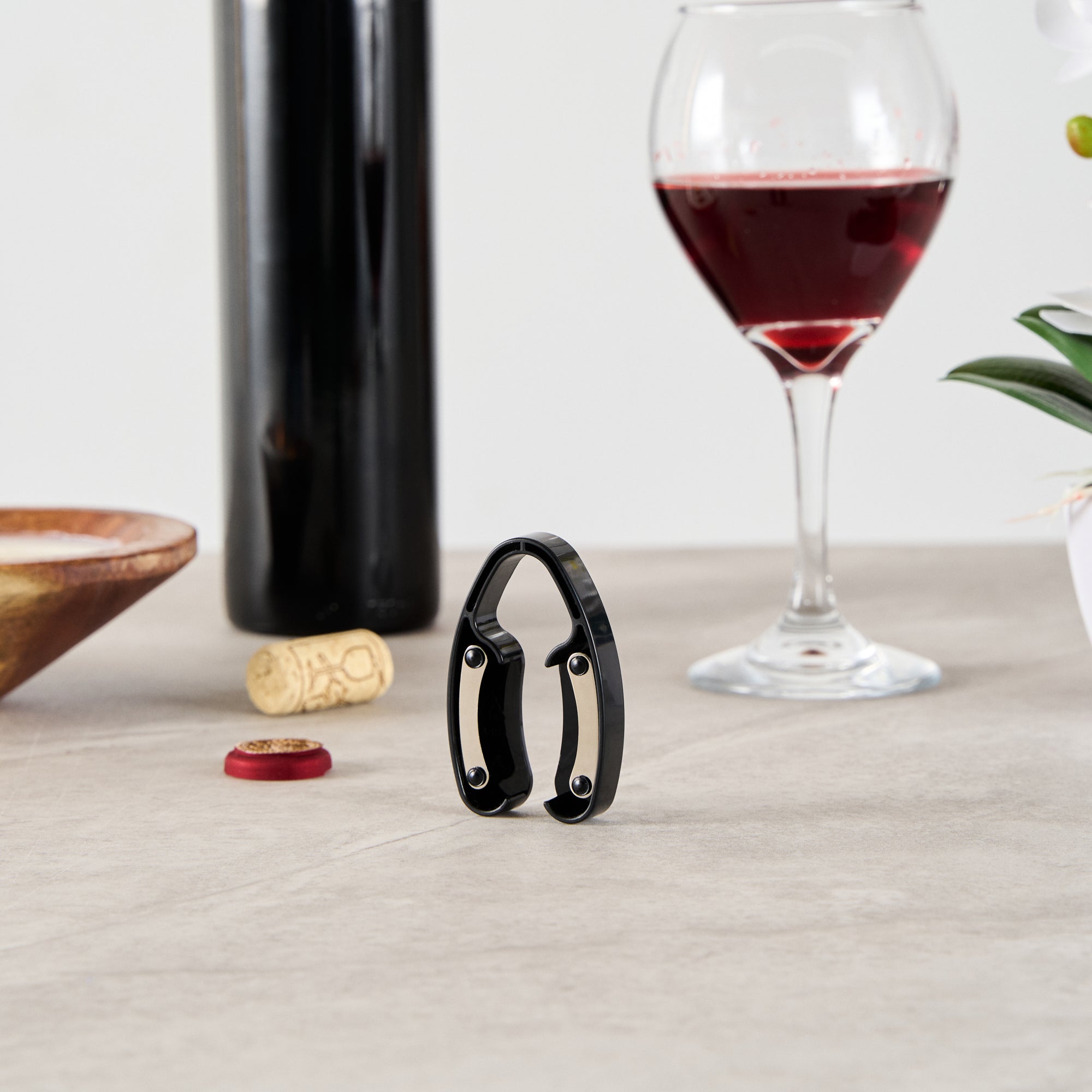 Premium Black Plastic Wine Foil Cutter - Bar Lux Brand (1 Count) - Perfect for Restaurants, Bars & Home Wine Openings