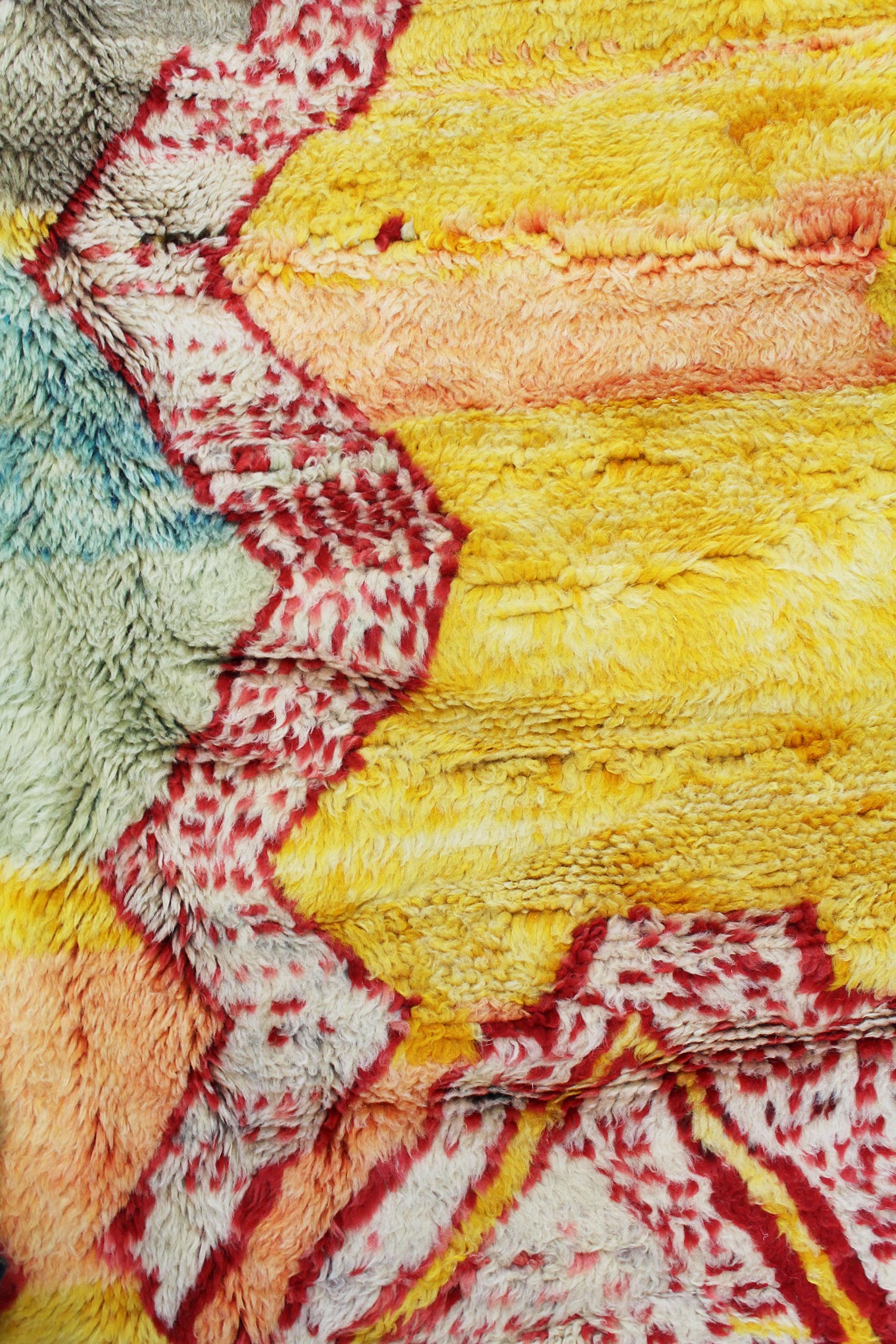 Handwoven Beni Ouraine Tribal Rug - Authentic Moroccan Berber Carpet, J61082 - Perfect for Boho Living Room, Bedroom Decor & Cozy Home Accents