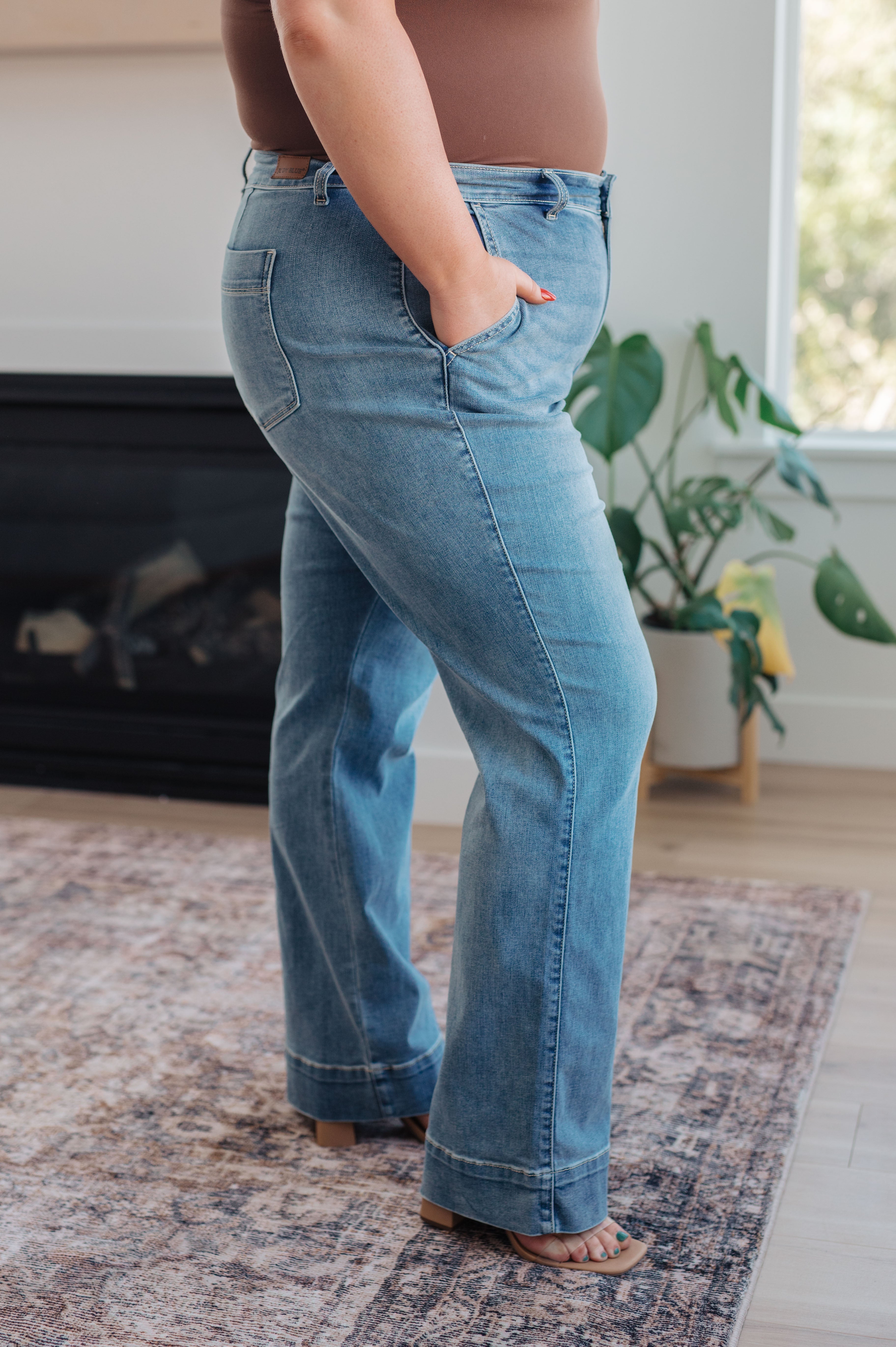 Mindy Mid Rise Wide Leg Jeans for Women - Comfortable Stretch Denim Pants - Casual & Chic Outfit for Everyday Wear, Office, or Weekend Outings