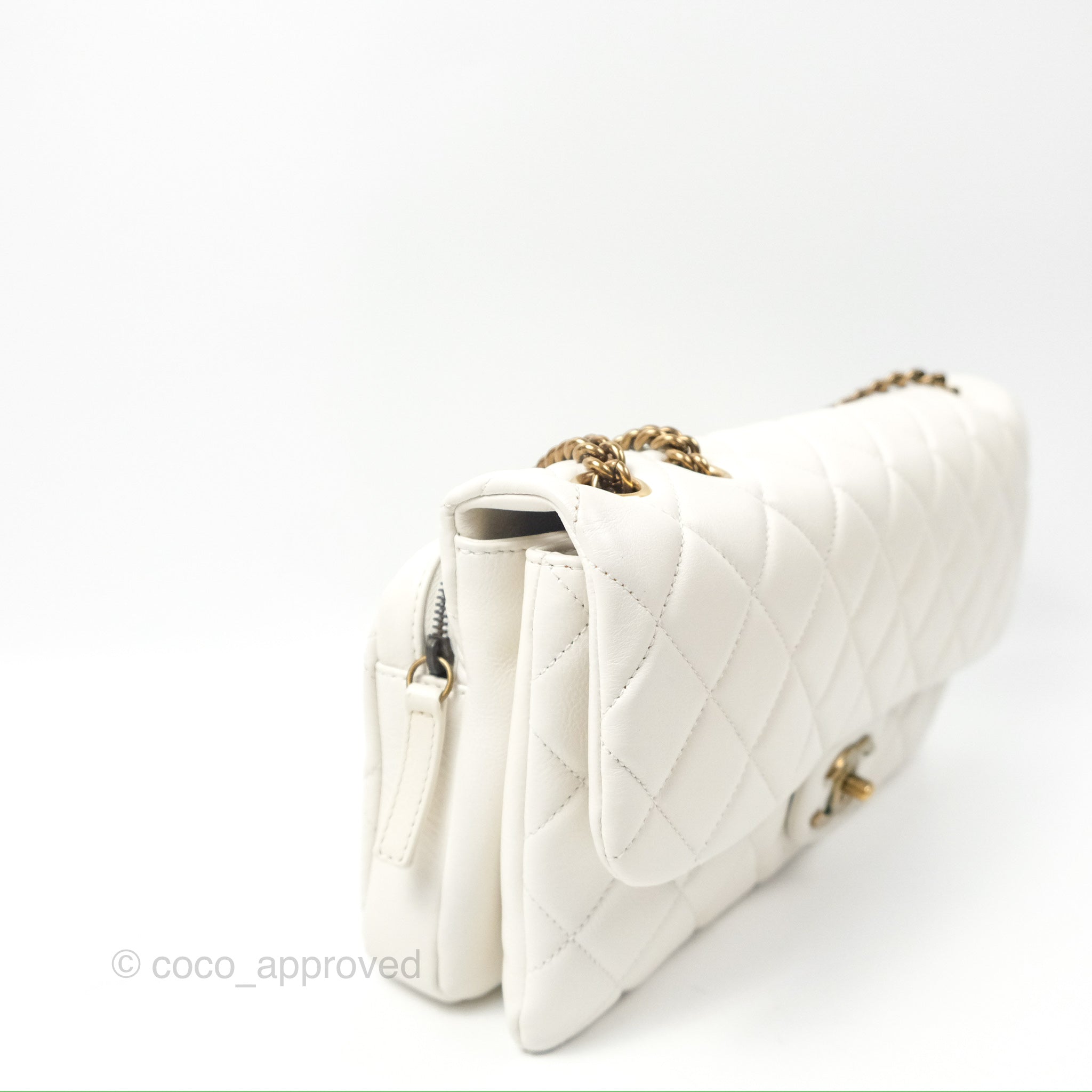 Chanel CC Crown Flap Bag in White Calfskin with Antique Gold Hardware - Luxury Crossbody Purse for Women, Perfect for Evening Events & Date Nights