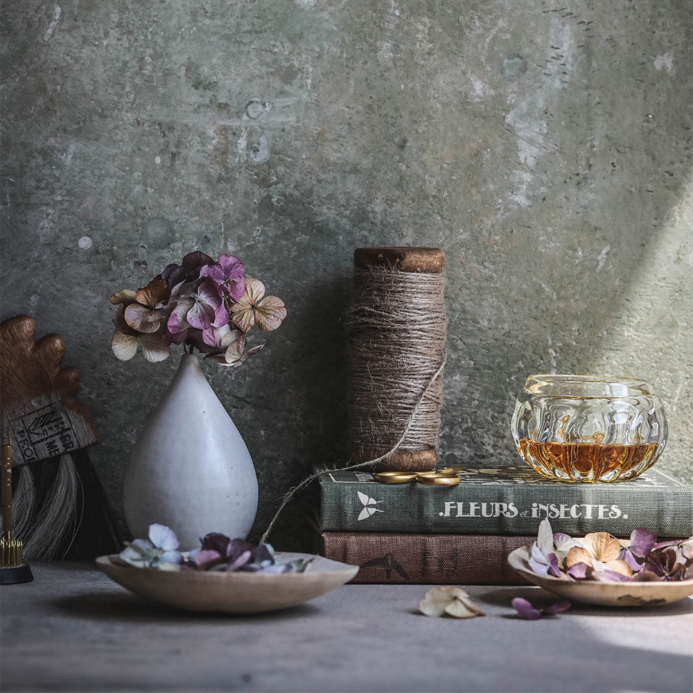 Handblown Heirloom Glass Sipper - Premium Quality Grand Drinking Cup for Tea, Coffee & Cocktails - Perfect for Home, Office & Gifting