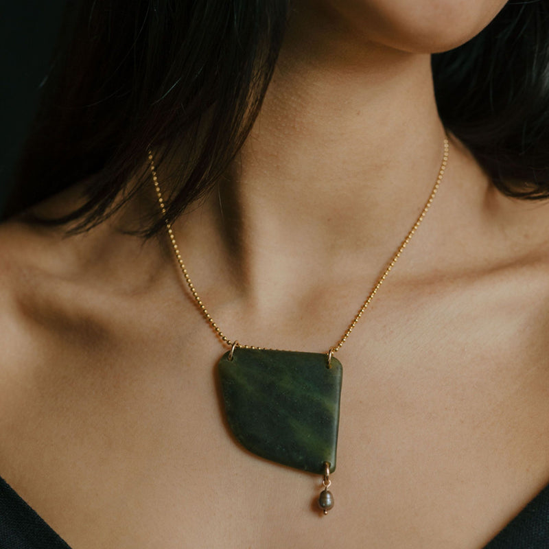 Charlotte Penman 14k Rolled Gold Pounamu & Black Pearl Necklace - Elegant Maori Inspired Jewelry for Women, Perfect Gift for Anniversary, Birthday & Special Occasions