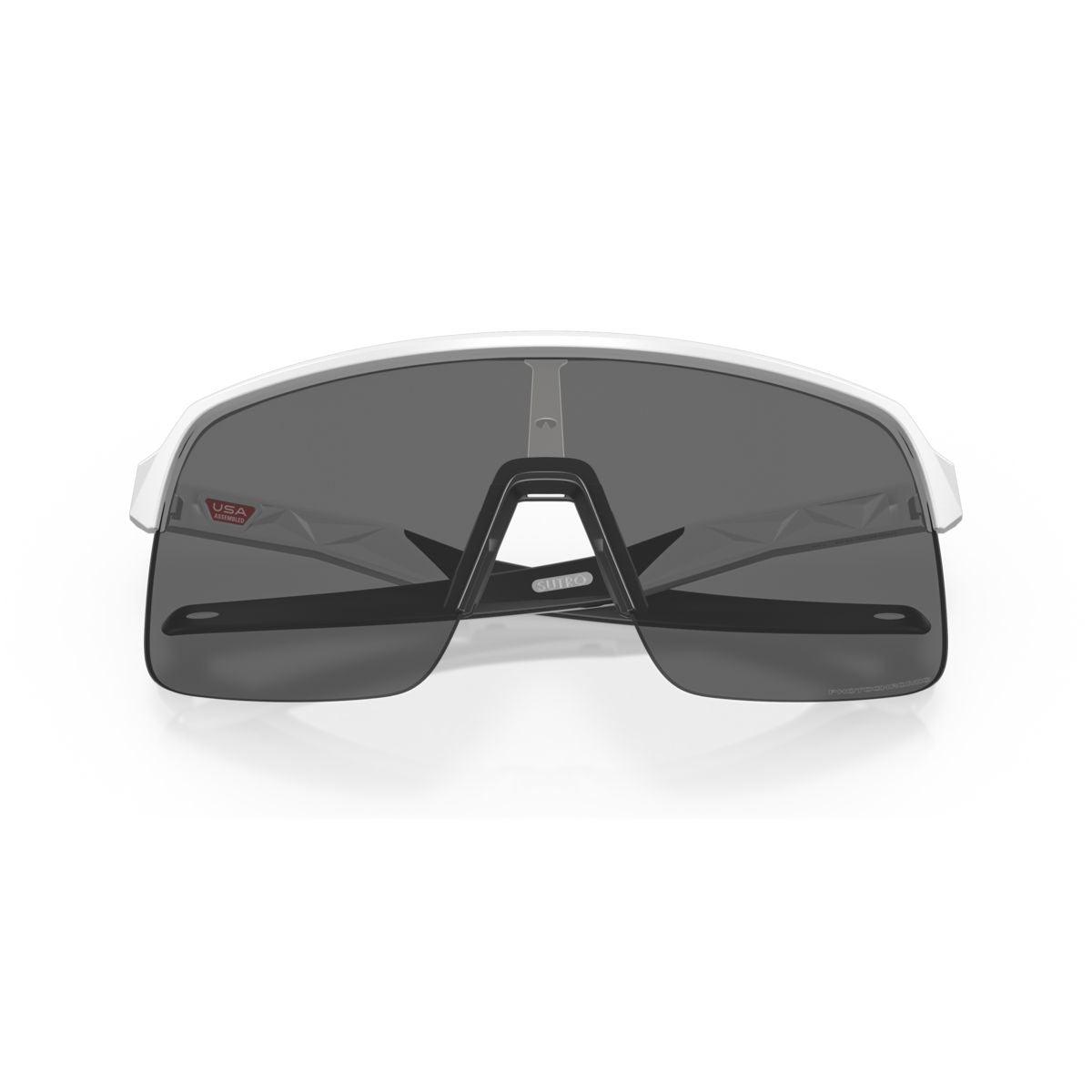 Oakley Sutro Lite Sunglasses - Matte White Frame, Clear to Black Iridium Photochromic Lenses (Low Bridge Fit) for Cycling, Running & Outdoor Sports | Model 0OO9463A 946319