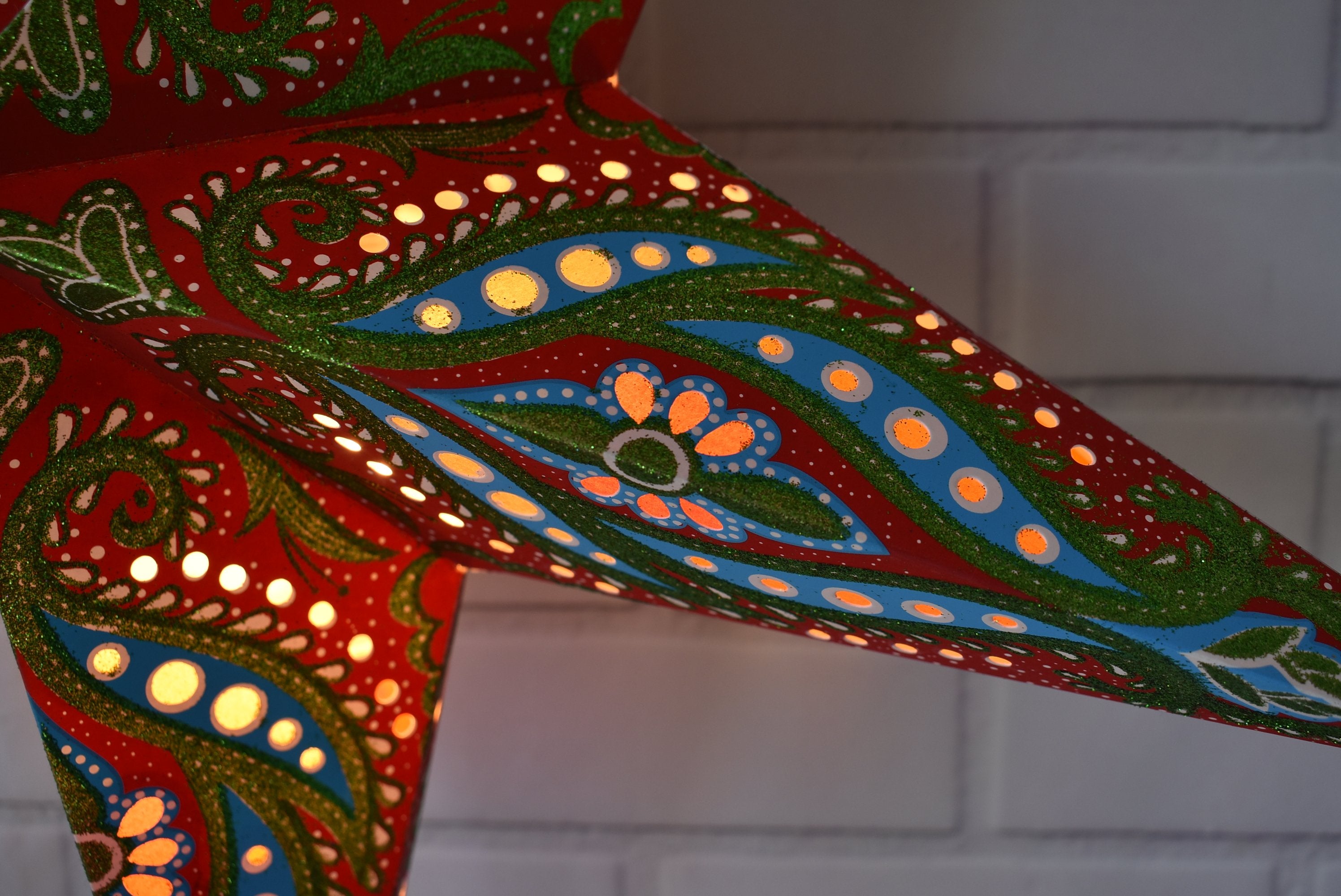 24 Pack Red & Green Glitter Star Paper Lanterns - Hanging Wedding, Party, Christmas & Home Decorations for Festive Celebrations & Indoor/Outdoor Events