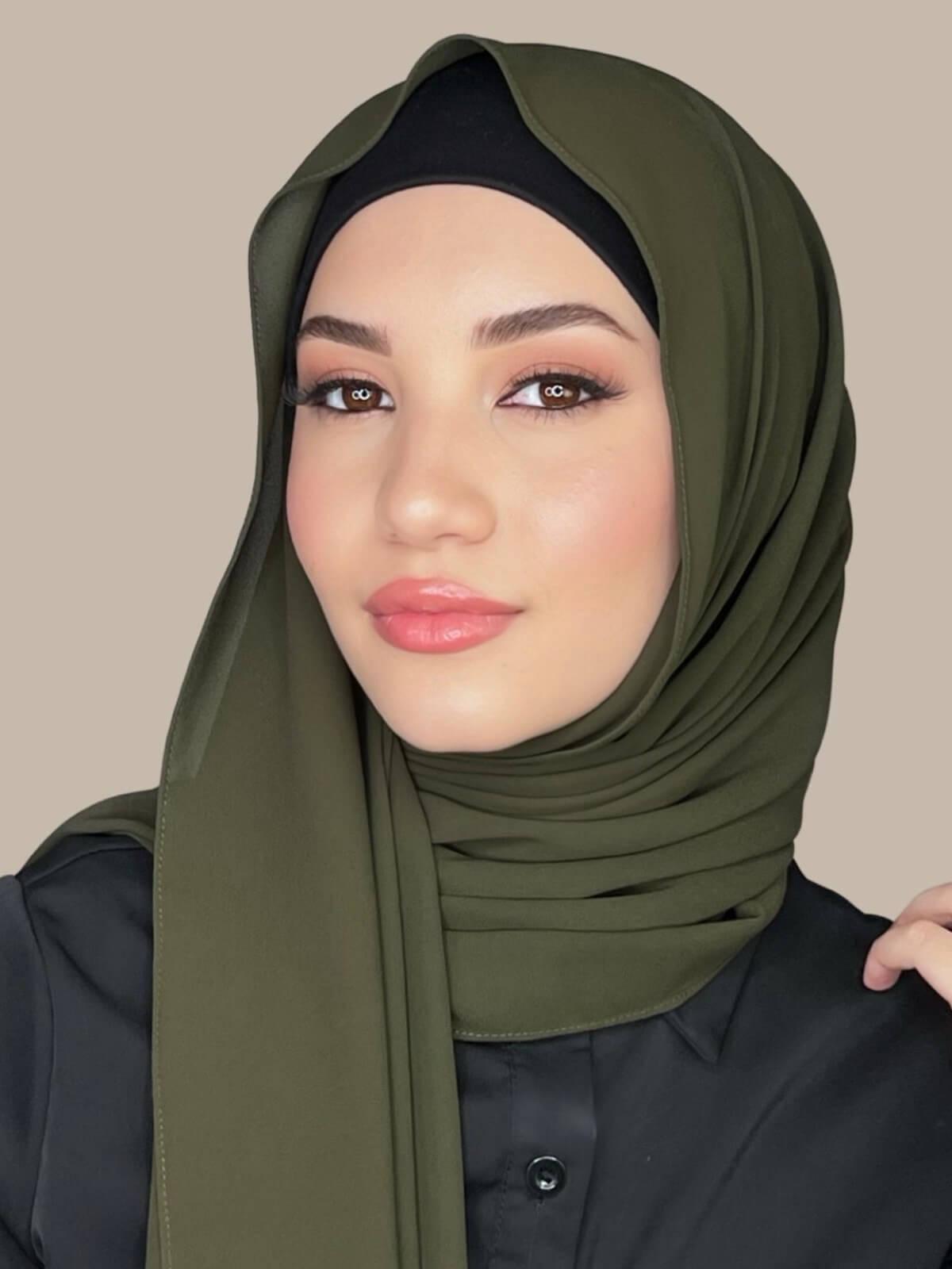 Elegant Classic Chiffon Hijab Scarf - Soft Muslim Headscarf in Green for Women | Perfect for Daily Wear, Prayer & Special Occasions
