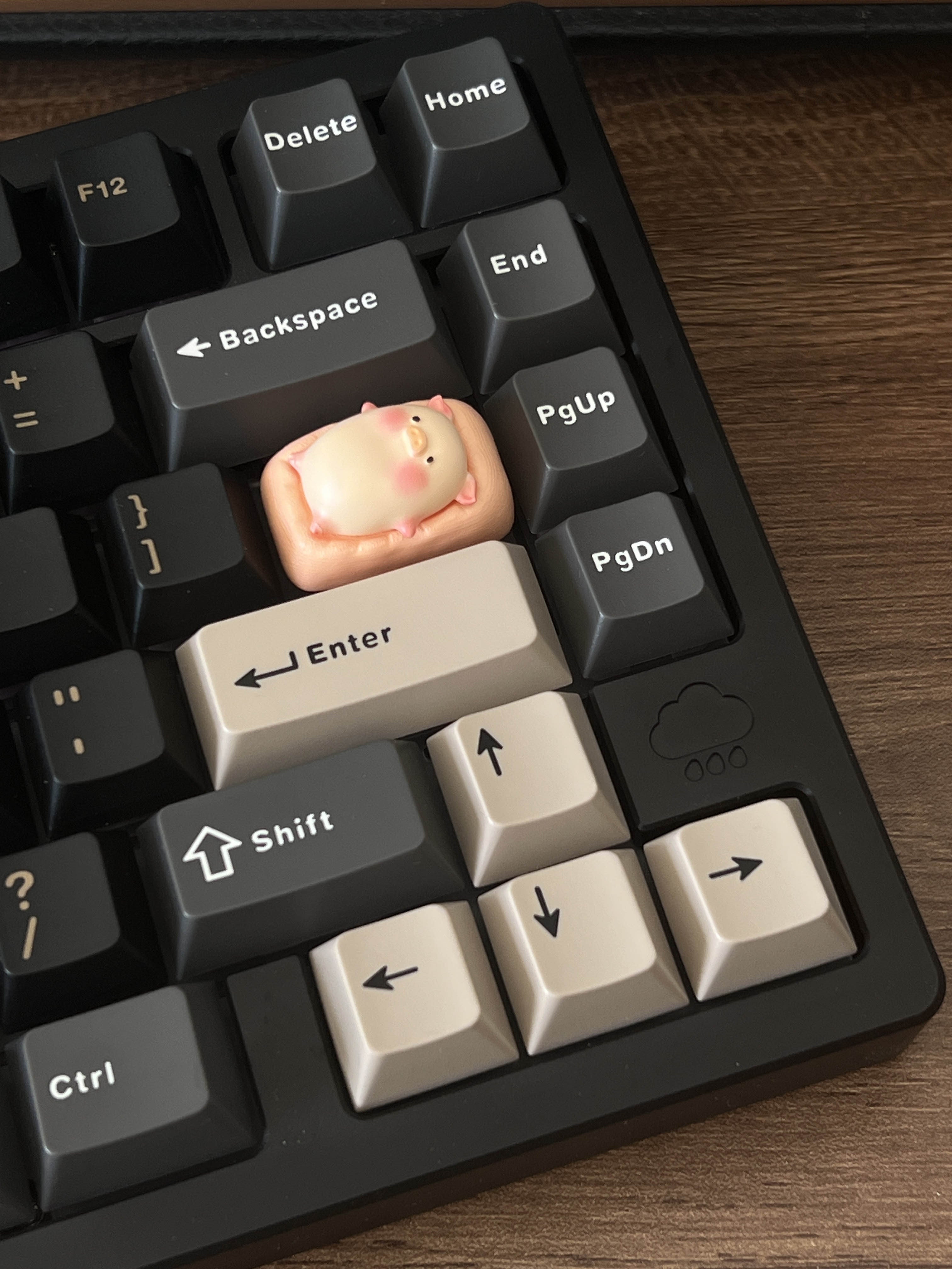 Handmade Resin Cute Lying Flat Pig Keycap - Unique Personality Keycap for Mechanical Keyboards | Perfect for Gaming, Typing & Custom Keyboard Enthusiasts