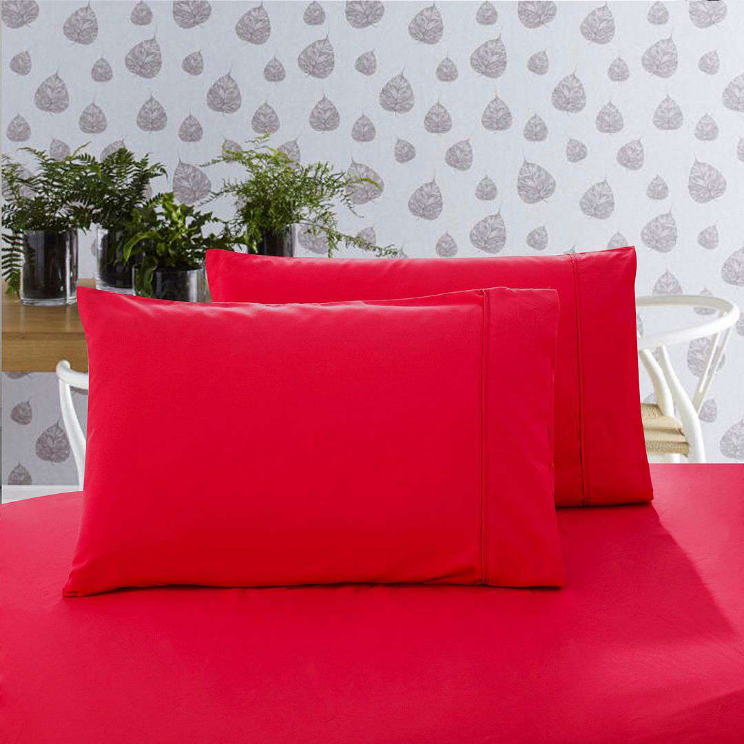 1000TC Premium Ultra Soft Queen Size Pillowcases 2 Pack - Breathable & Hypoallergenic Bedding Set in Red - Perfect for Luxury Hotels, Guest Rooms & Cozy Home Decor