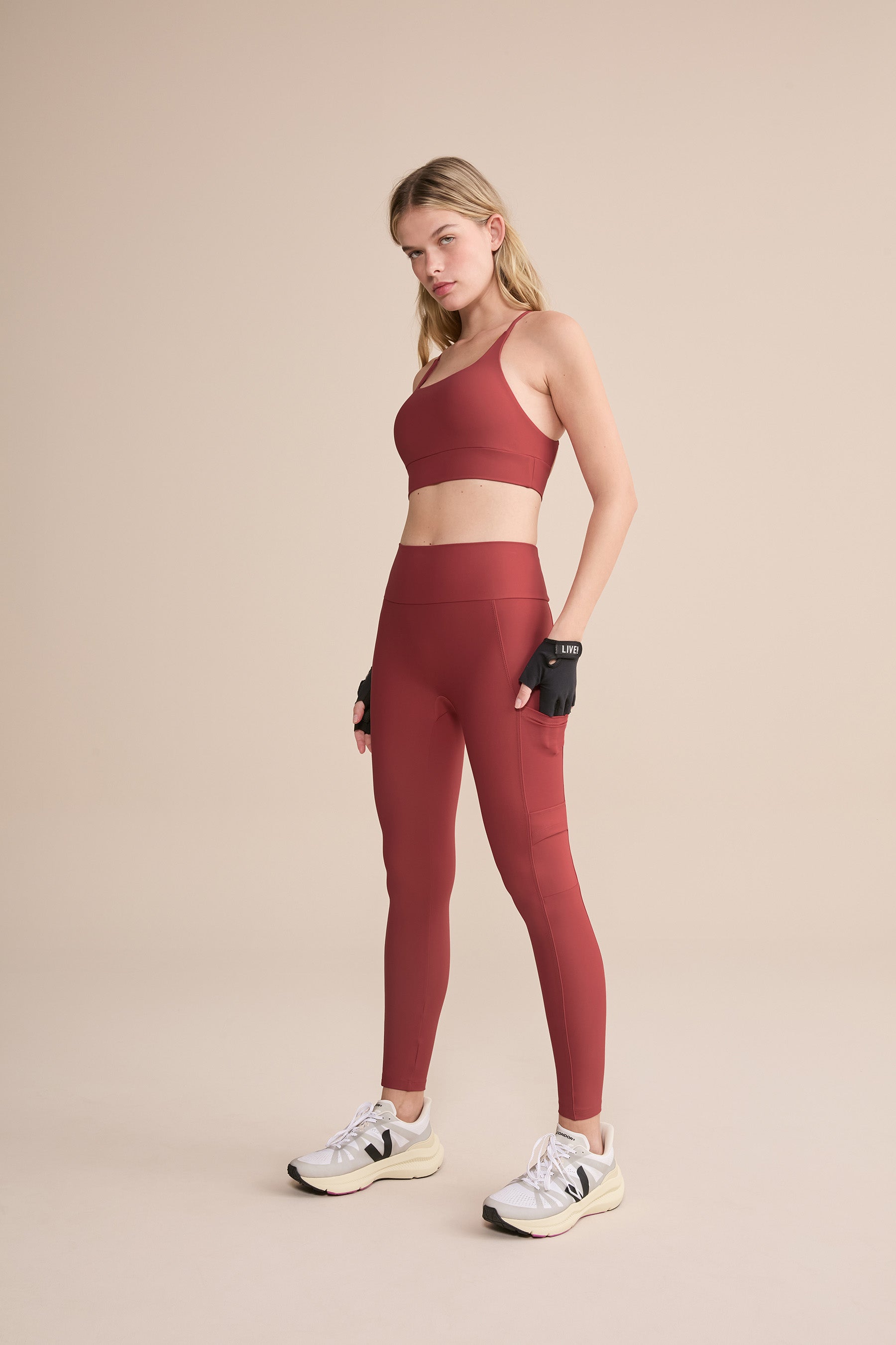 Hydefit® Adaptiv Fit Sports Bra - High Support, Breathable & Comfortable for Running, Yoga & Gym Workouts - Perfect for Active Women & Fitness Enthusiasts