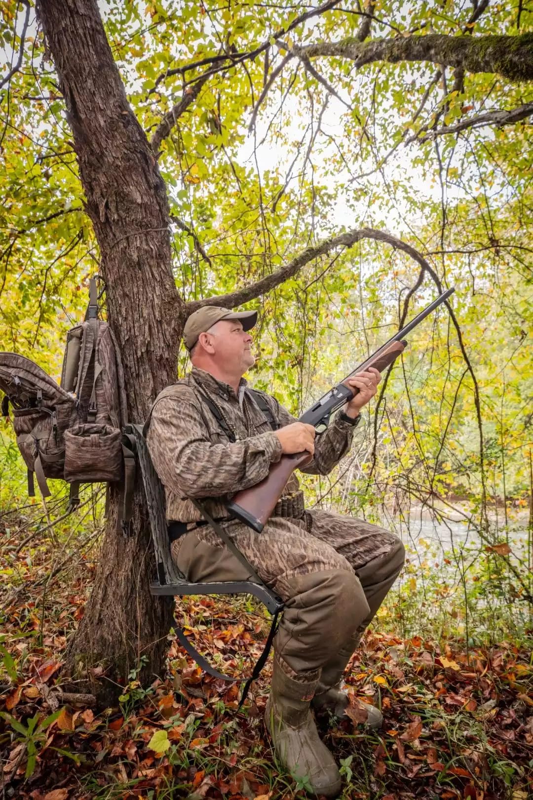 M350 Tree Seat - Lightweight Portable Hunting Seat with Adjustable Straps for Comfortable Outdoor Use - Perfect for Deer Hunting, Bird Watching & Camping