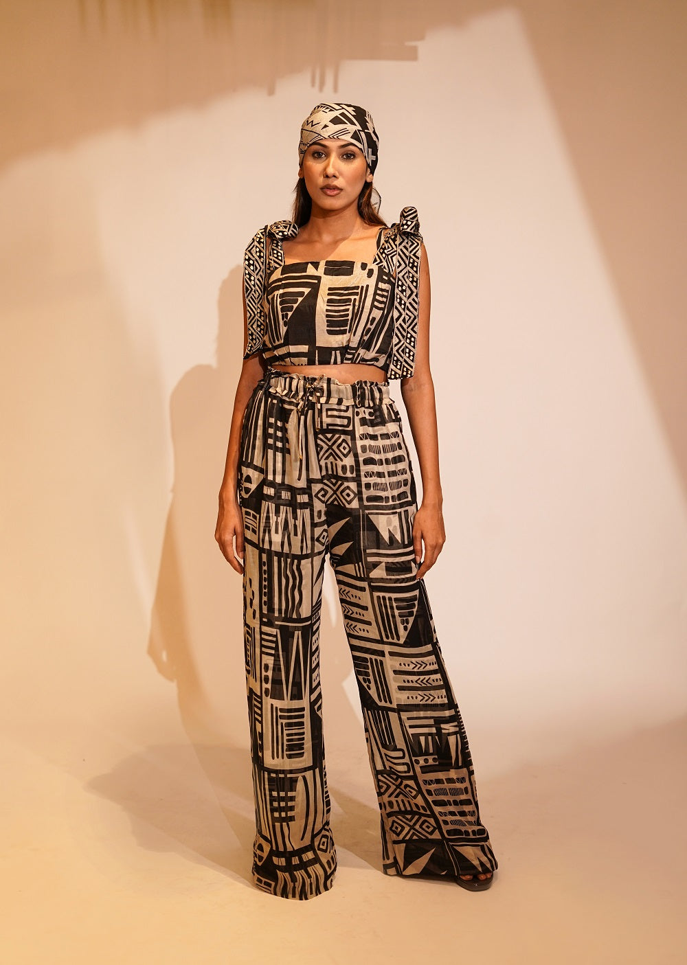 Stylish White Abstract Print Pants for Women - Trendy High Waisted Lounge Pants for Casual Wear, Yoga, and Home Comfort