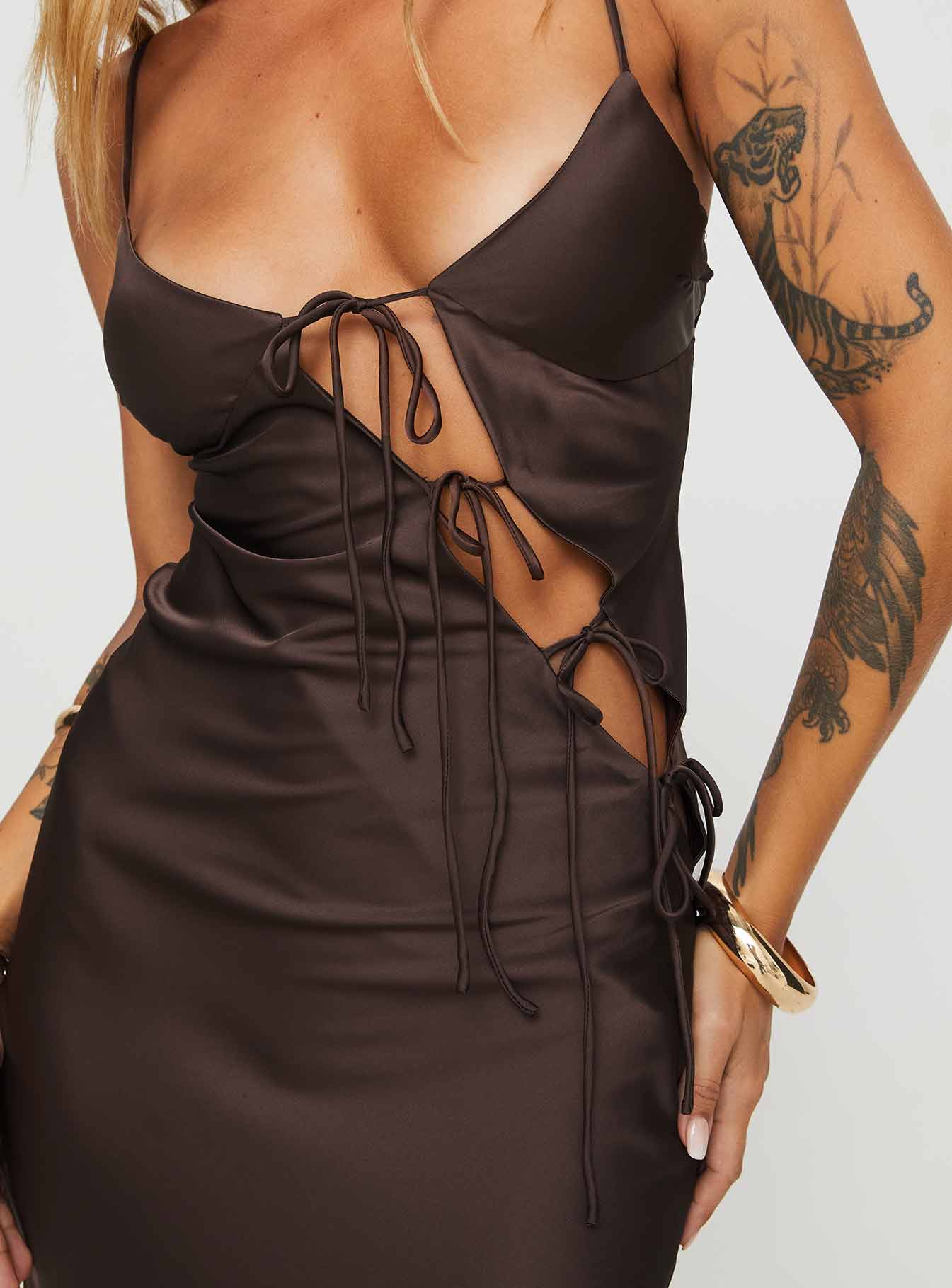 About A Girl Maxi Dress Chocolate - Elegant Long Flowy Dress for Women, Perfect for Parties, Weddings & Summer Outings