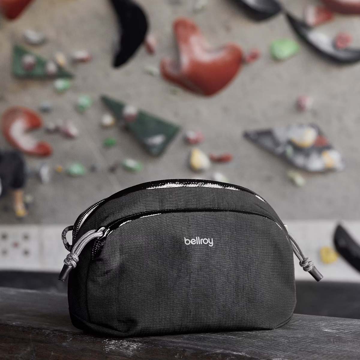 Bellroy Venture Pouch - Premium Compact Travel Organizer for Essentials | Water-Resistant & Lightweight | Perfect for Hiking, Camping & Everyday Carry (EDC)