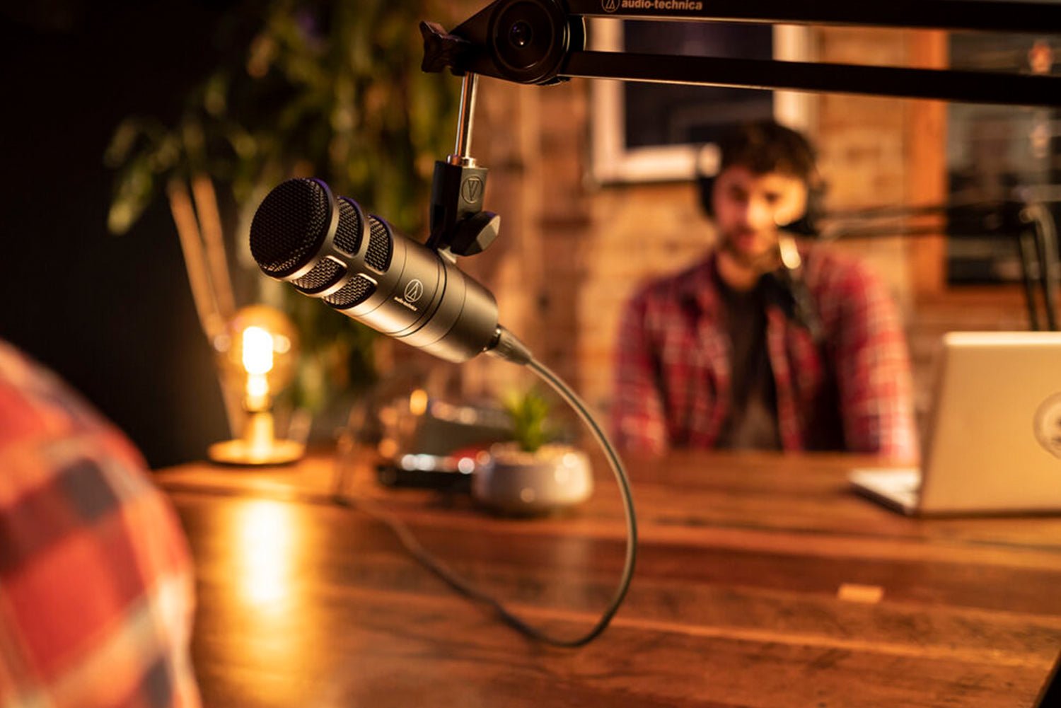 Audio Technica AT2040 Dynamic Hypercardioid Microphone with Built-in Shock Mount - Perfect for Podcasting, Streaming & Studio Recording