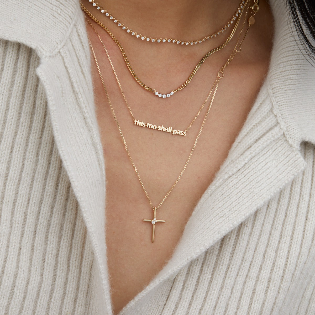 Stylish Cross Necklace for Women & Men - Elegant Religious Jewelry Gift for Christmas, Baptism & Everyday Wear