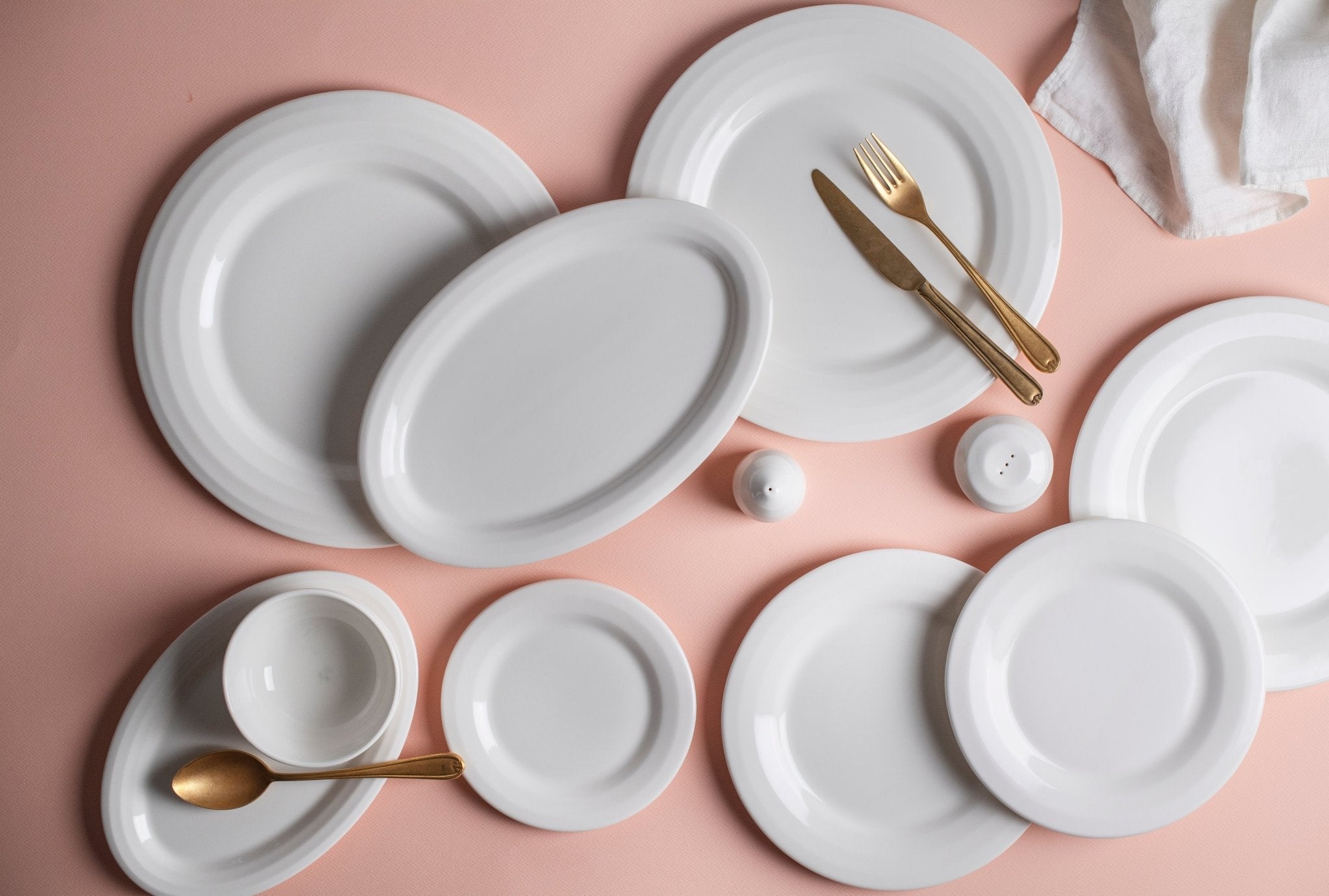 Elegant Halo Dessert Plate 22cm - Perfect for Cake, Pastry, and Fruit Serving - Ideal for Parties, Weddings, and Home Dining