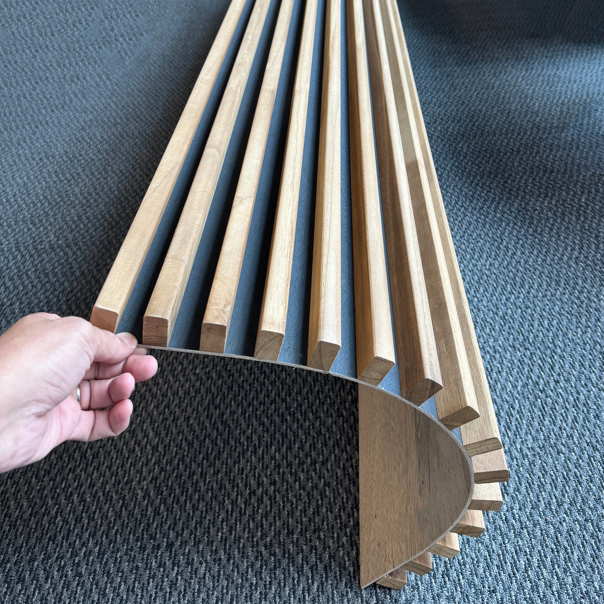 Premium WOODFLEX Flexible Outdoor Hardwood Batten Pool Fence Cladding - Oak & Black (2400mm x 600mm) | Durable Weatherproof Pool Safety Barrier for Backyard, Garden & Commercial Use