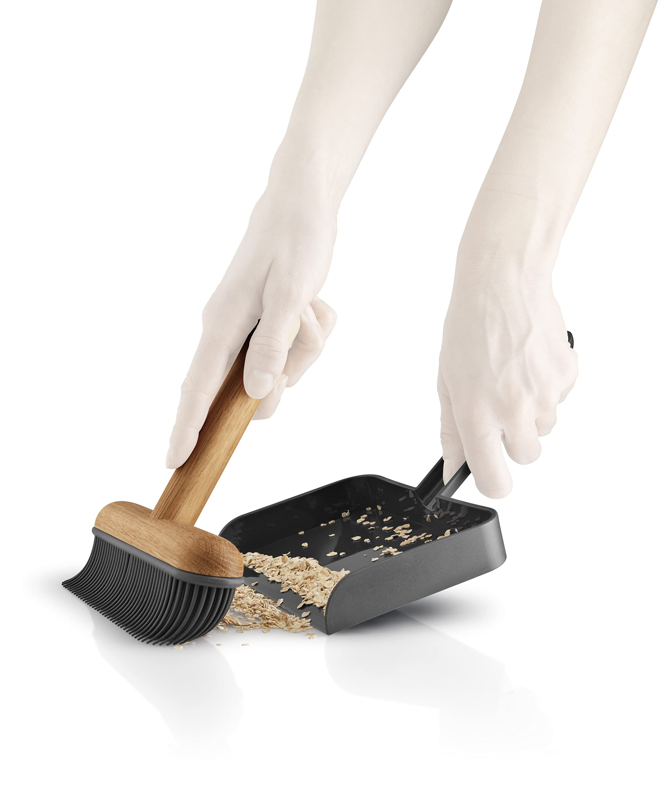 EVA SOLO Broom and Dustpan Set (530671) - Lightweight Cleaning Tools for Home, Kitchen, and Office Use