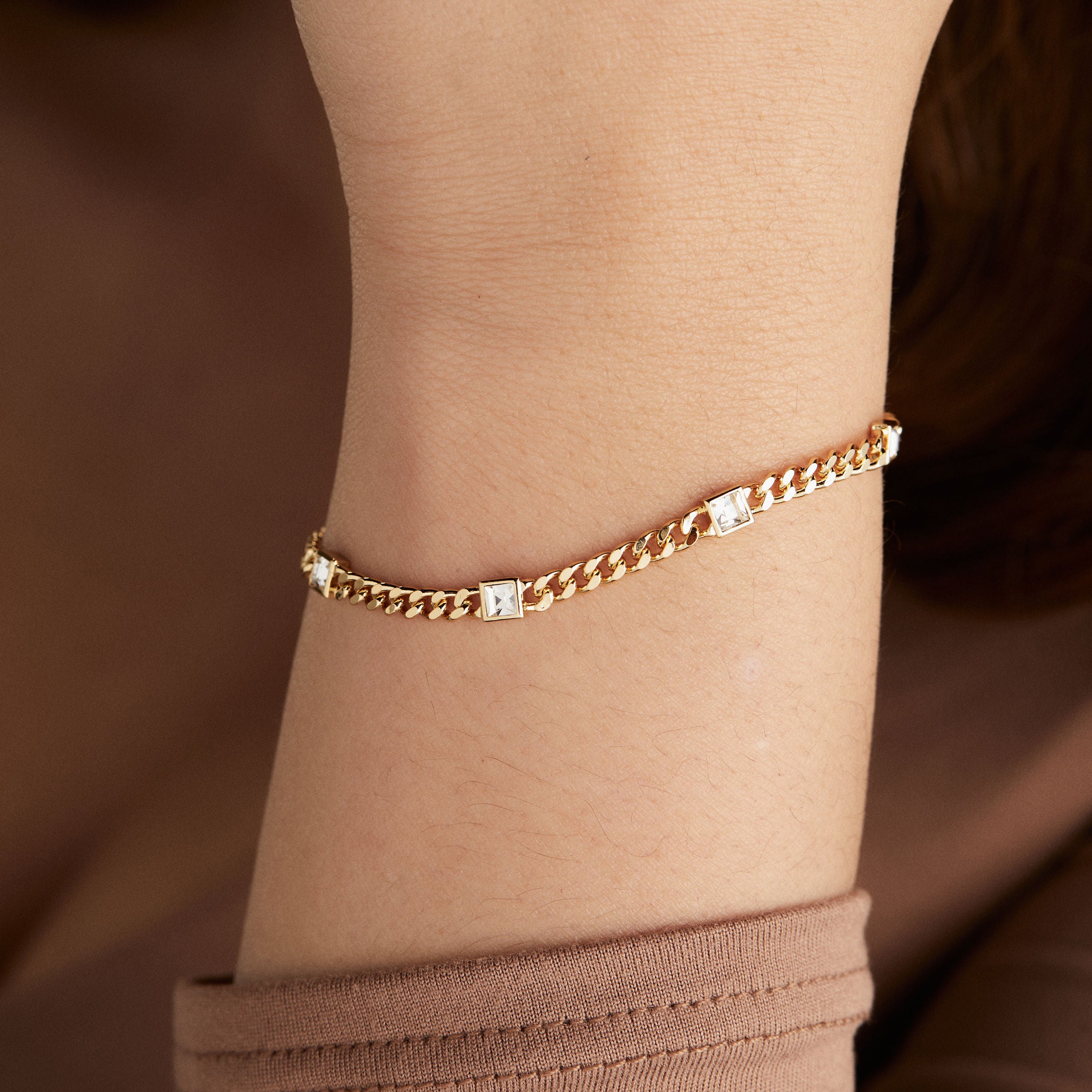 April Birthstone Clear Crystal Curb Chain Bracelet for Women - Dainty Sterling Silver Jewelry Gift for Birthday, Anniversary & Special Occasions