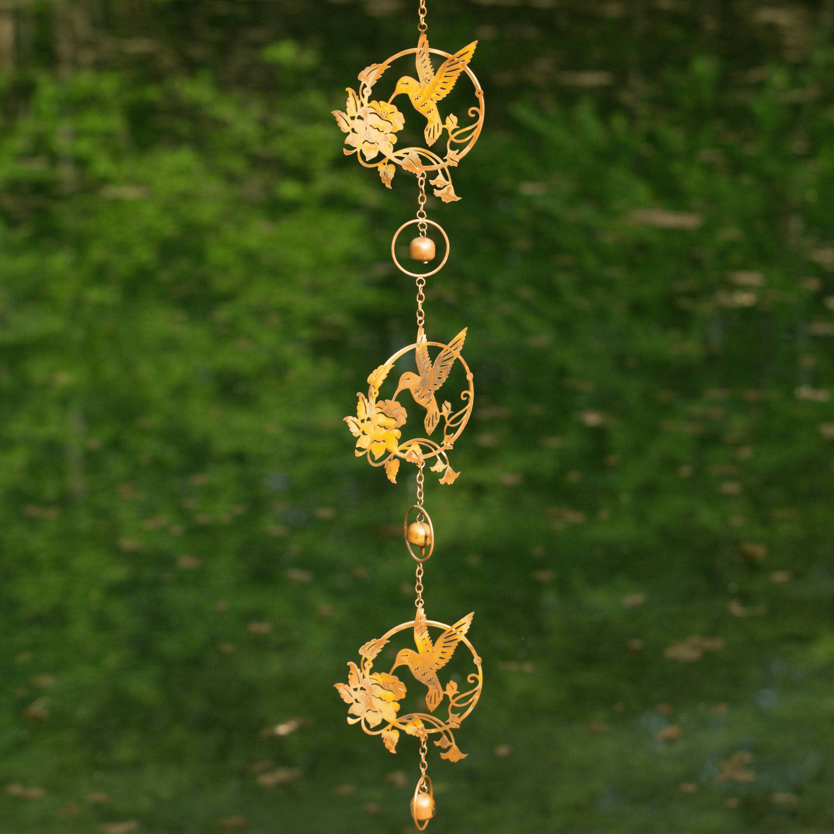 Exquisite Triple Hummingbird and Lily Metal Ornament - Handcrafted Home Decor for Wall, Garden, or Gift Giving