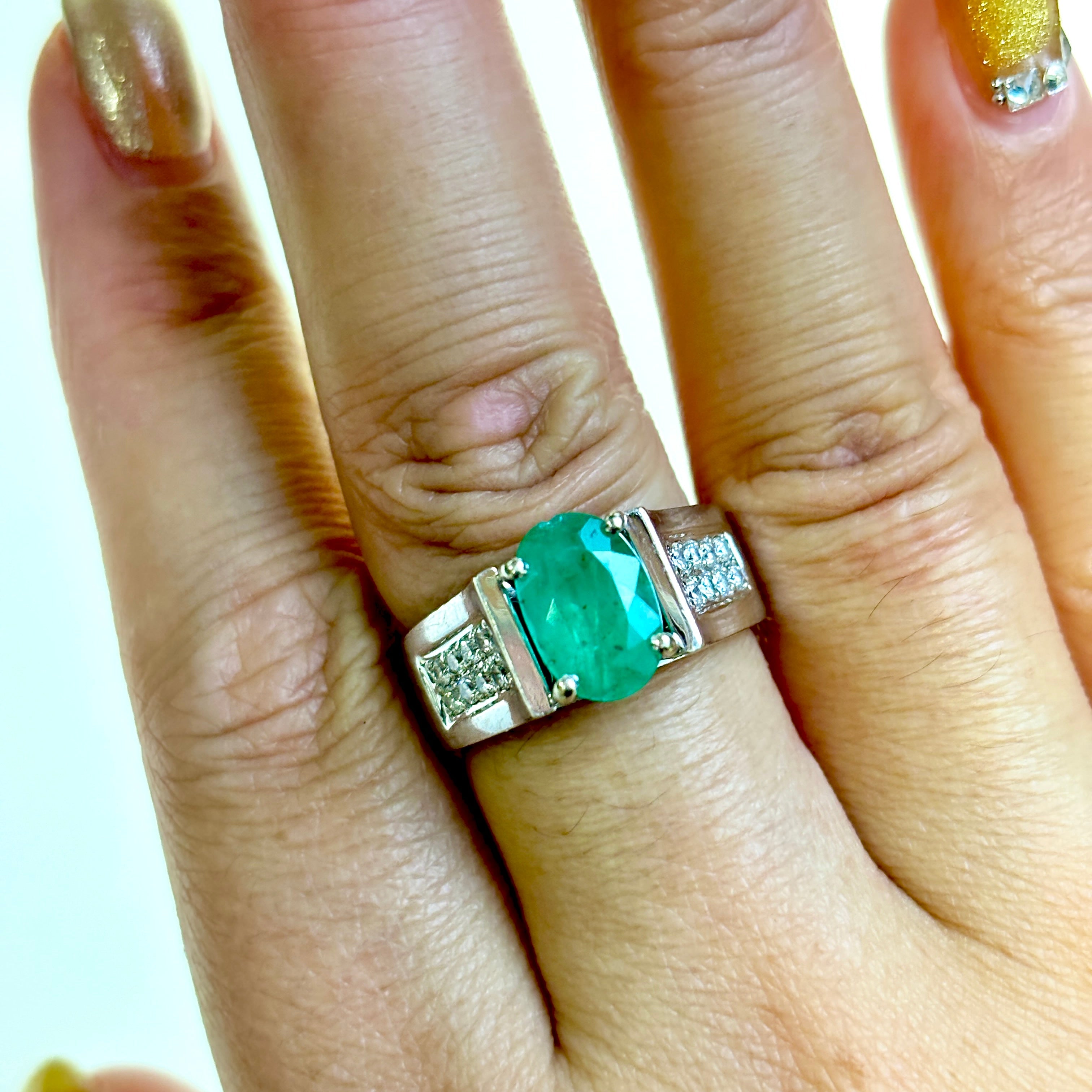 14K White Gold Emerald and Diamond Ring - 2.11ct Emerald & 0.28ctw Diamonds - Size 7.5 - Elegant Engagement, Wedding or Anniversary Jewelry Gift