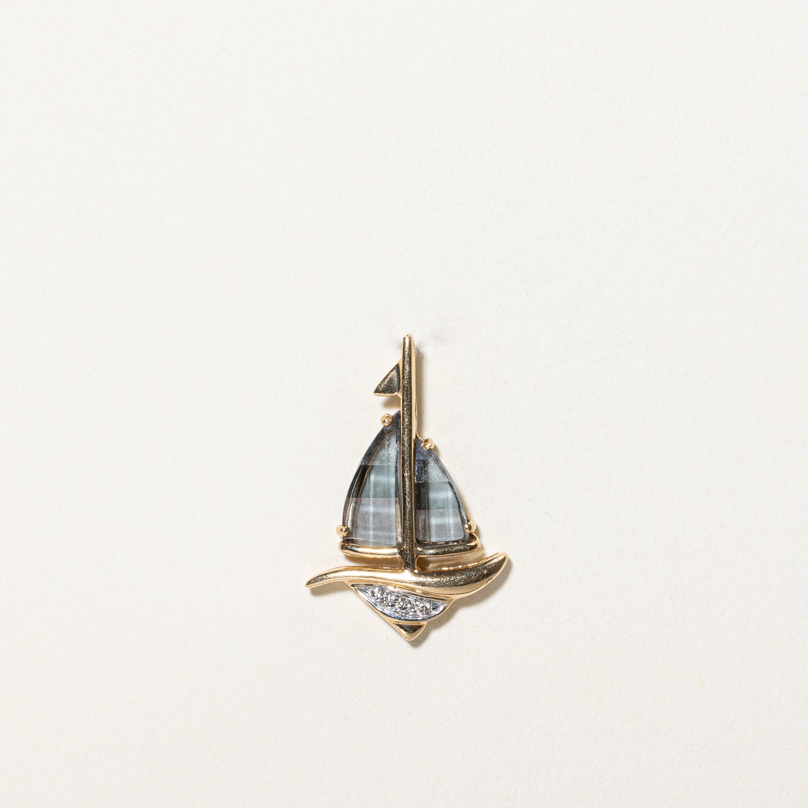 1.50ctw Smokey Quartz & 0.01ctw Diamond Sailboat Pendant Necklace - Elegant Nautical Jewelry for Women, Perfect Gift for Sailors, Beach Lovers & Anniversary Celebrations