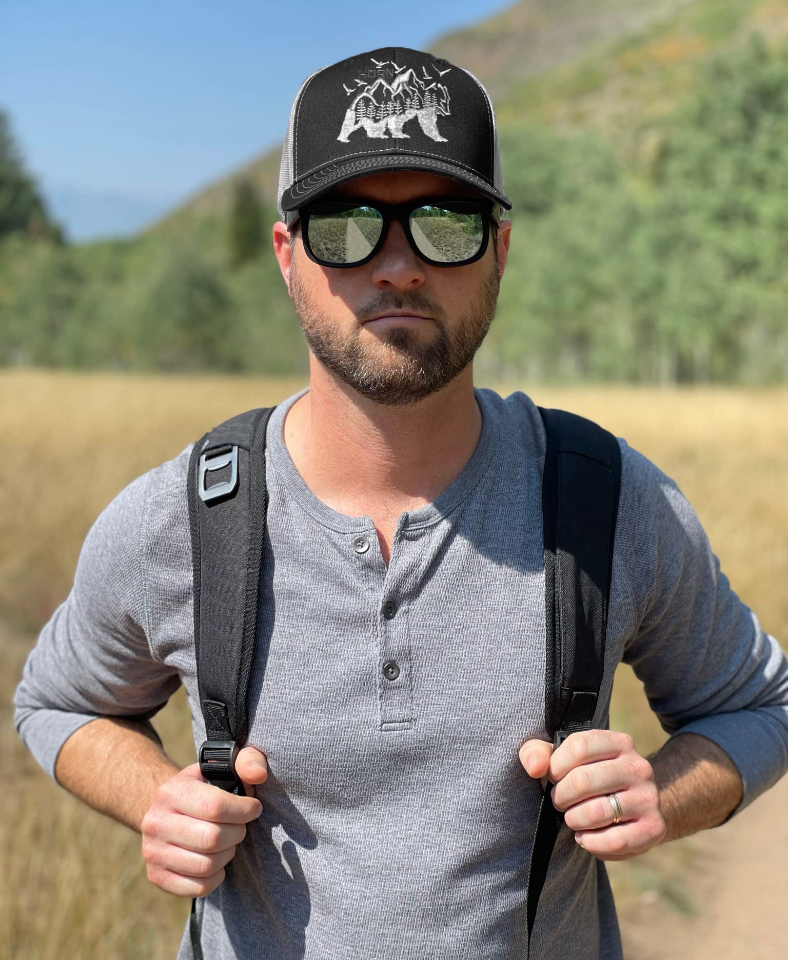 Stylish Trucker Hat with Bear Design - Adjustable Snapback for Men & Women - Perfect for Outdoor Activities, Hiking, and Casual Wear